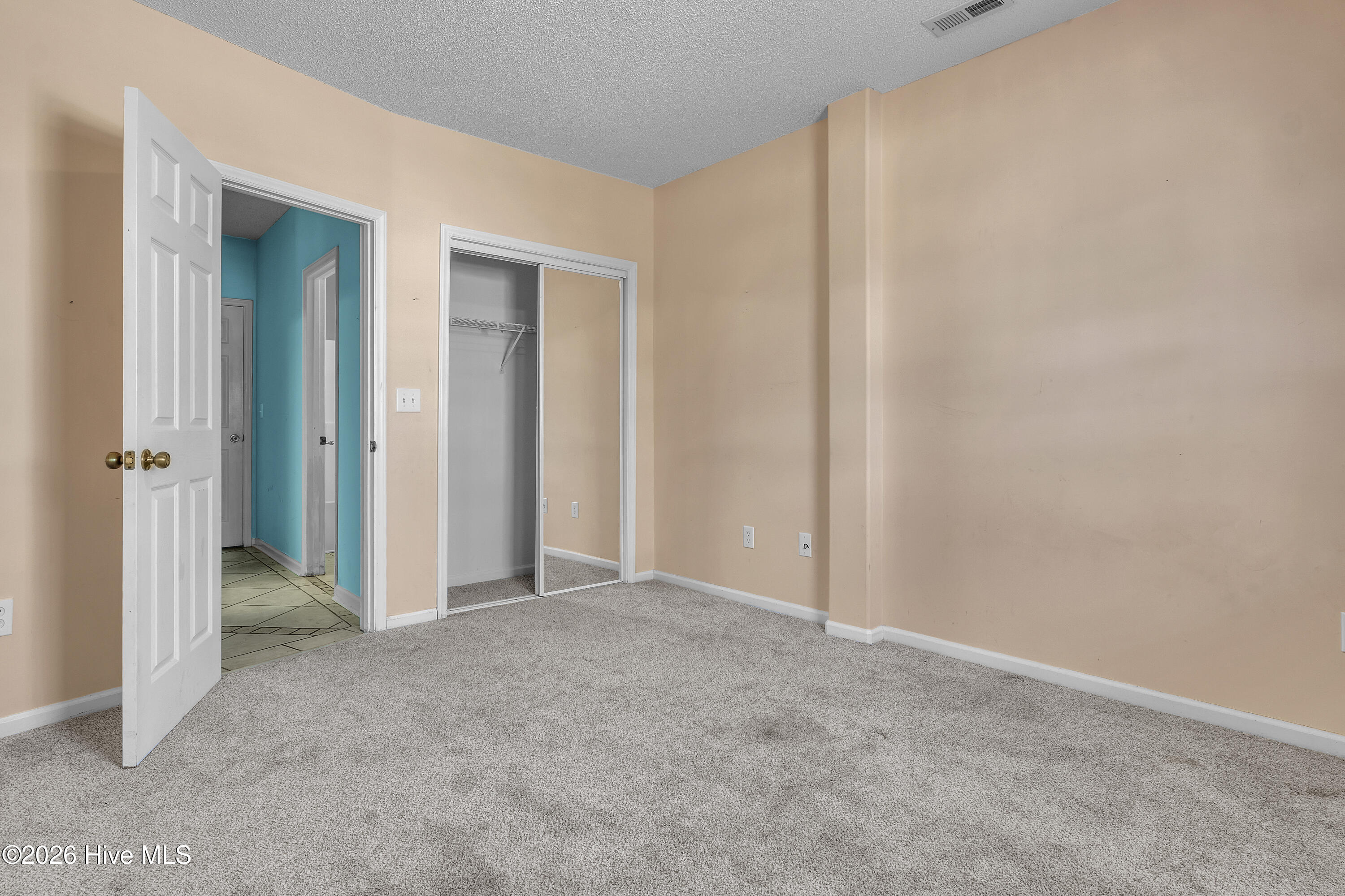 453 Fort Fisher Boulevard N