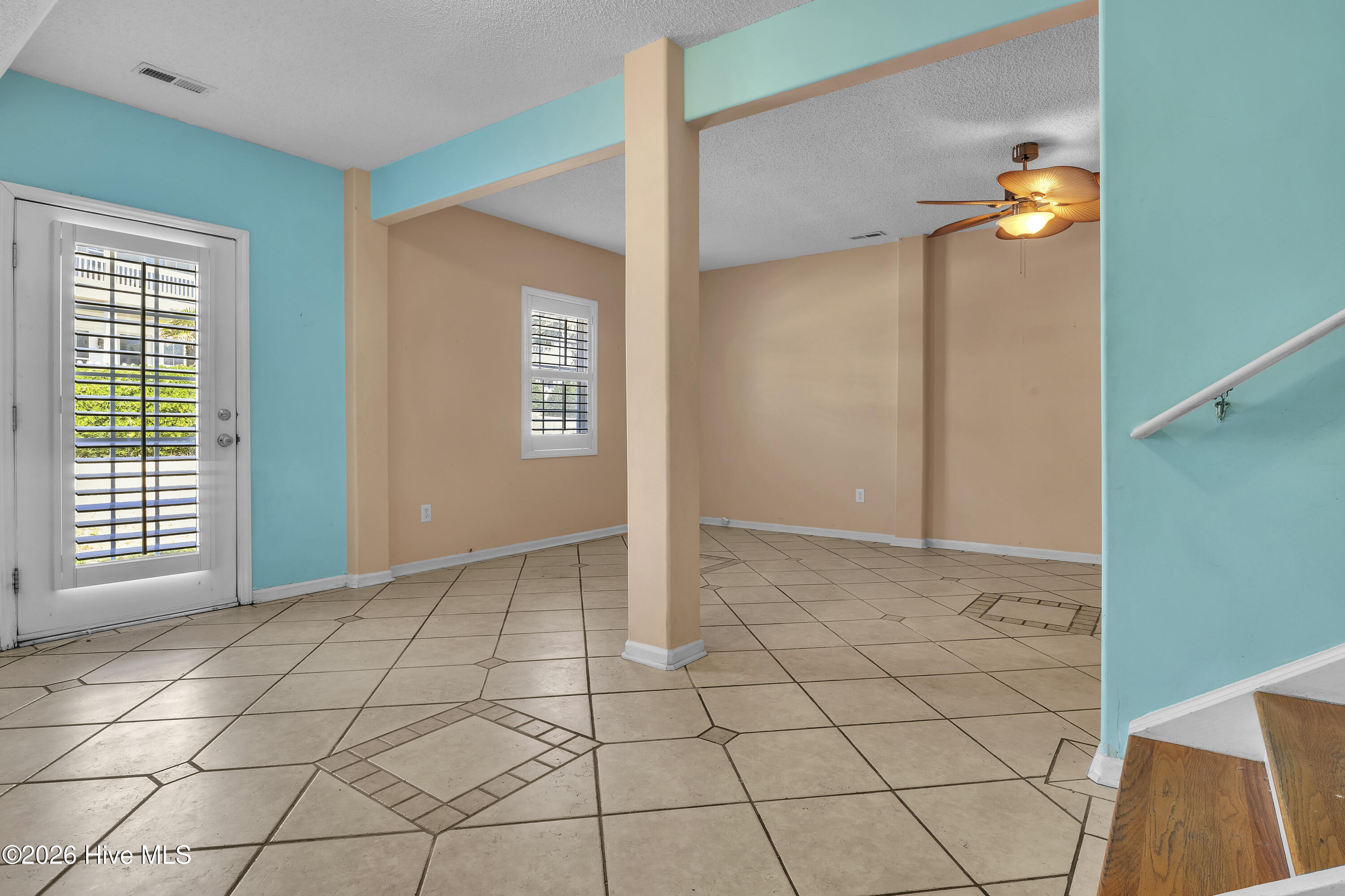 453 Fort Fisher Boulevard N