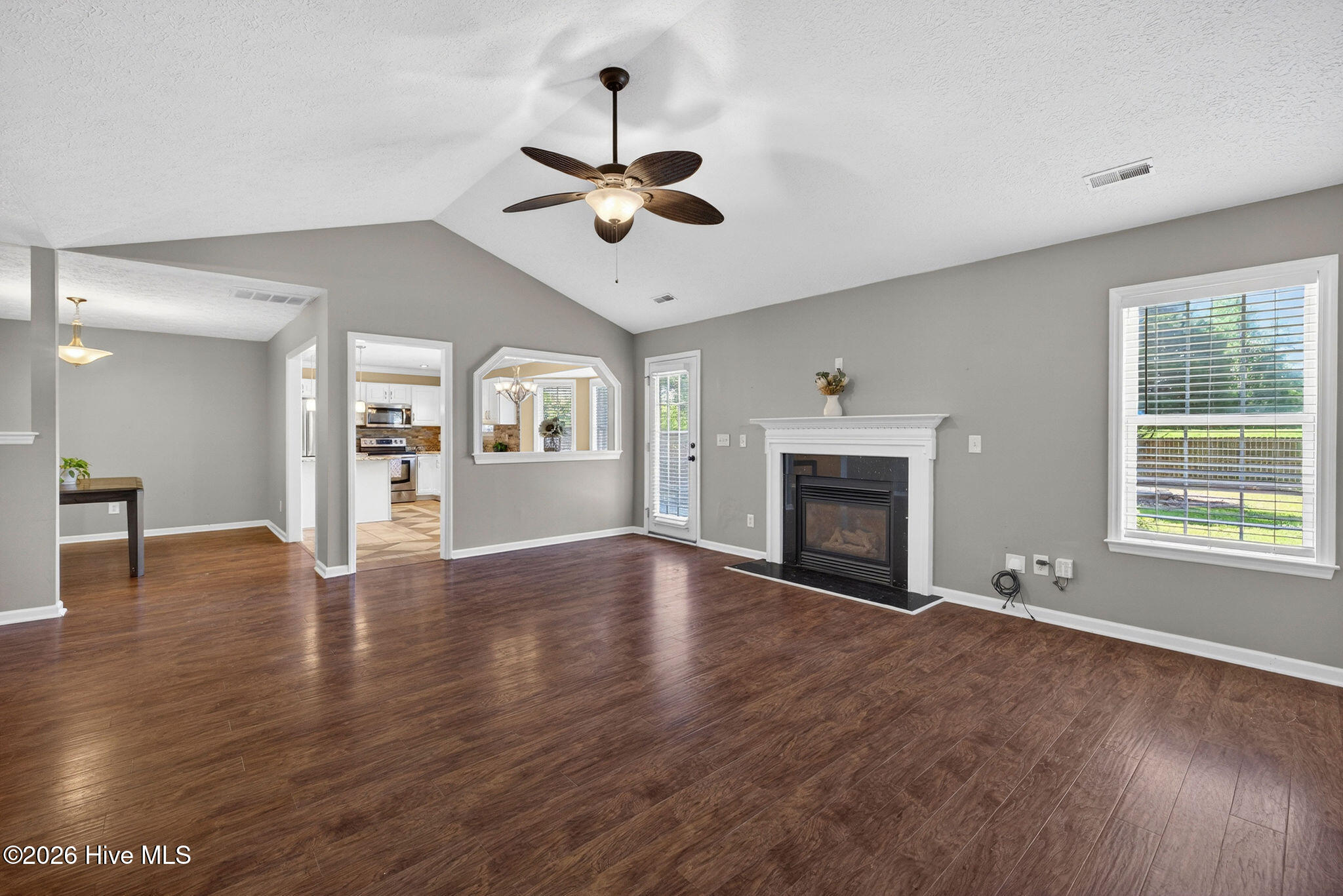 2800 White Road
