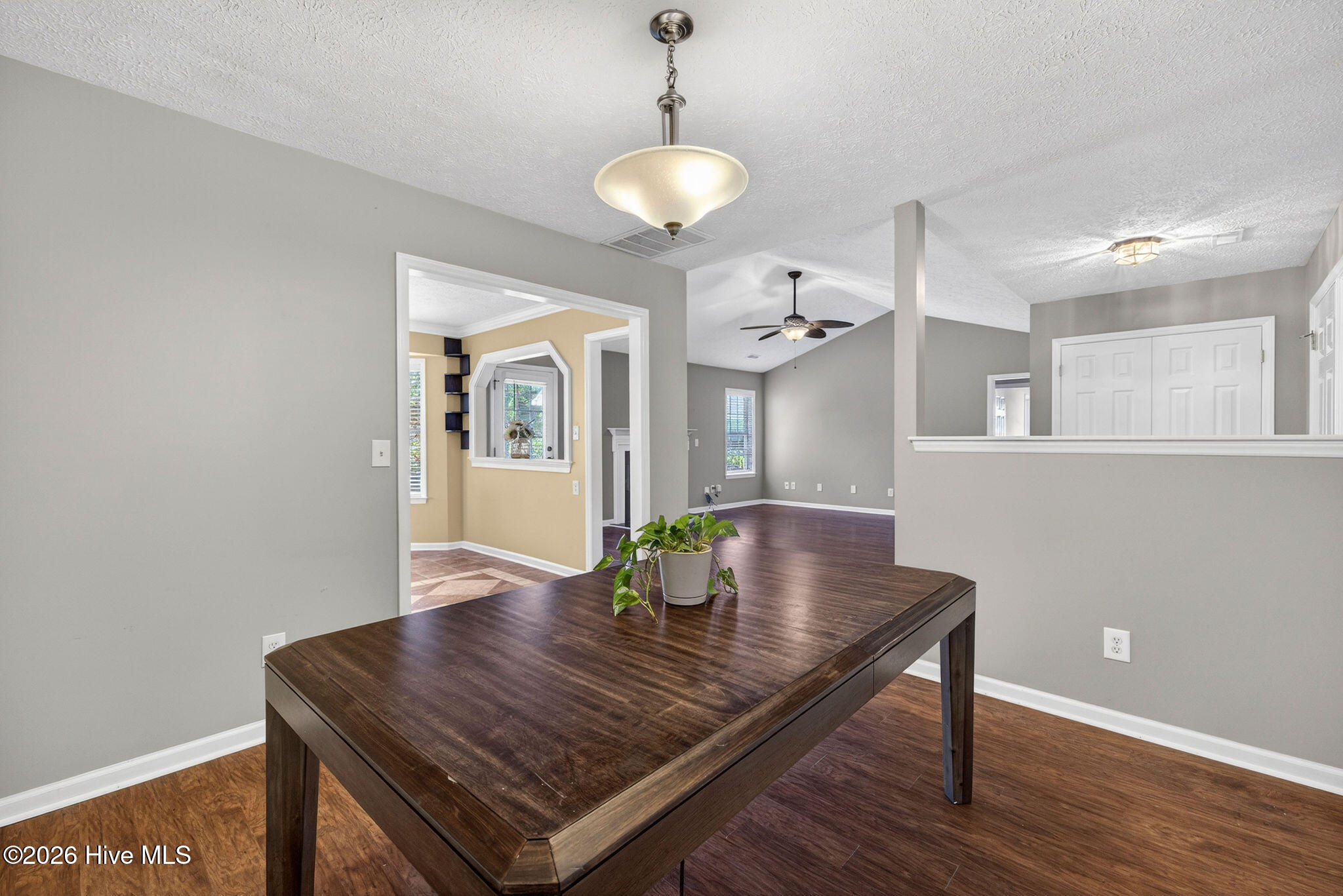 2800 White Road