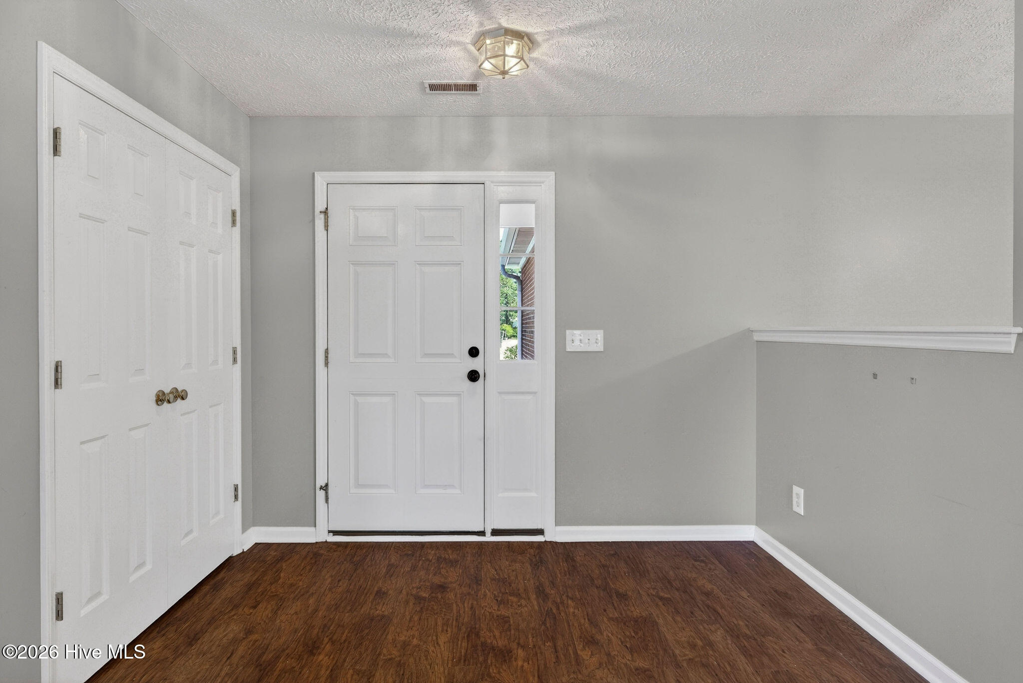 2800 White Road