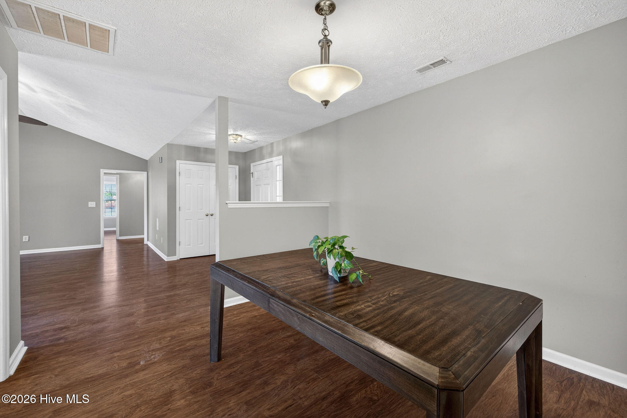 2800 White Road