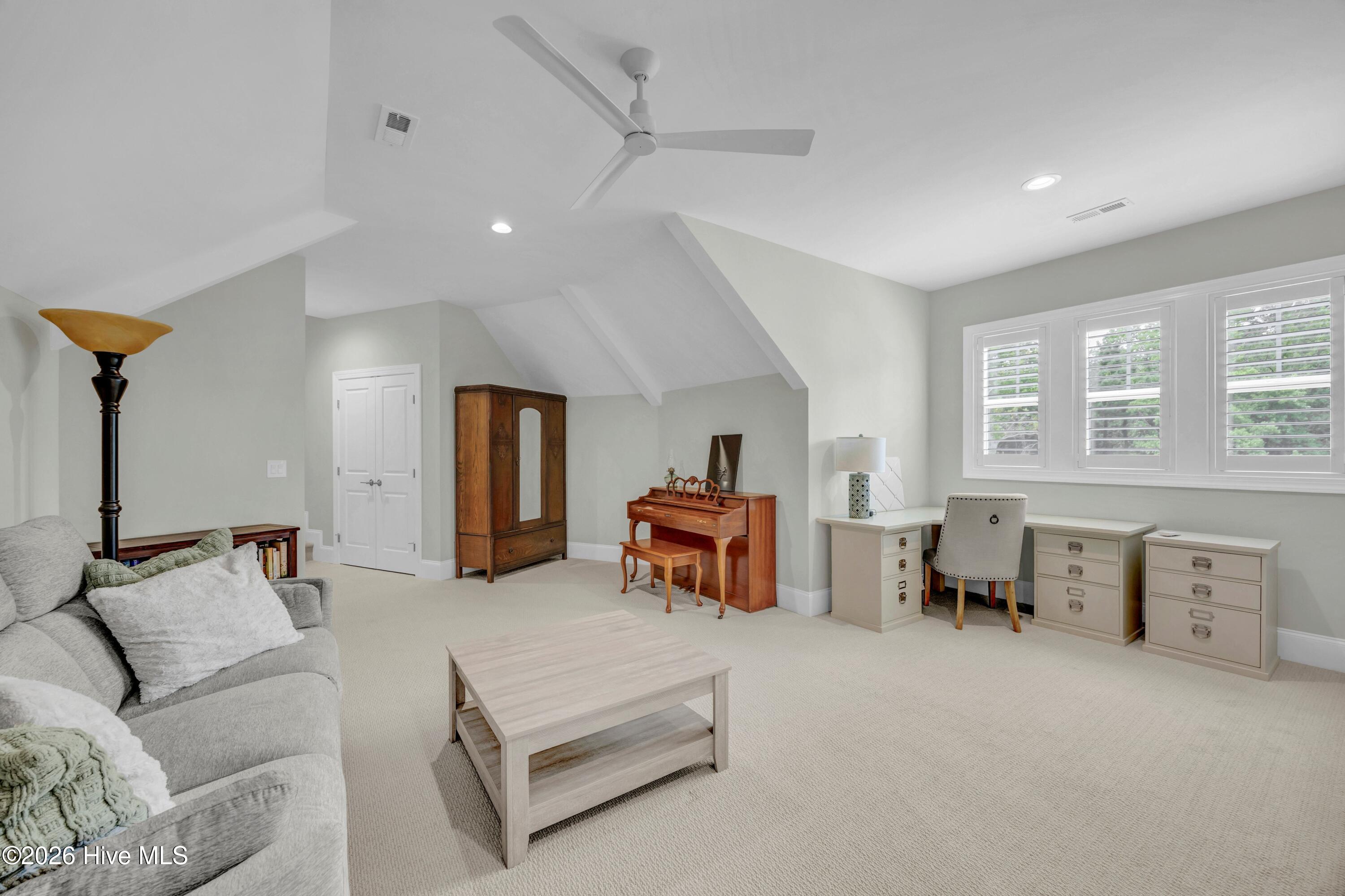 1304 Old Foards Lane