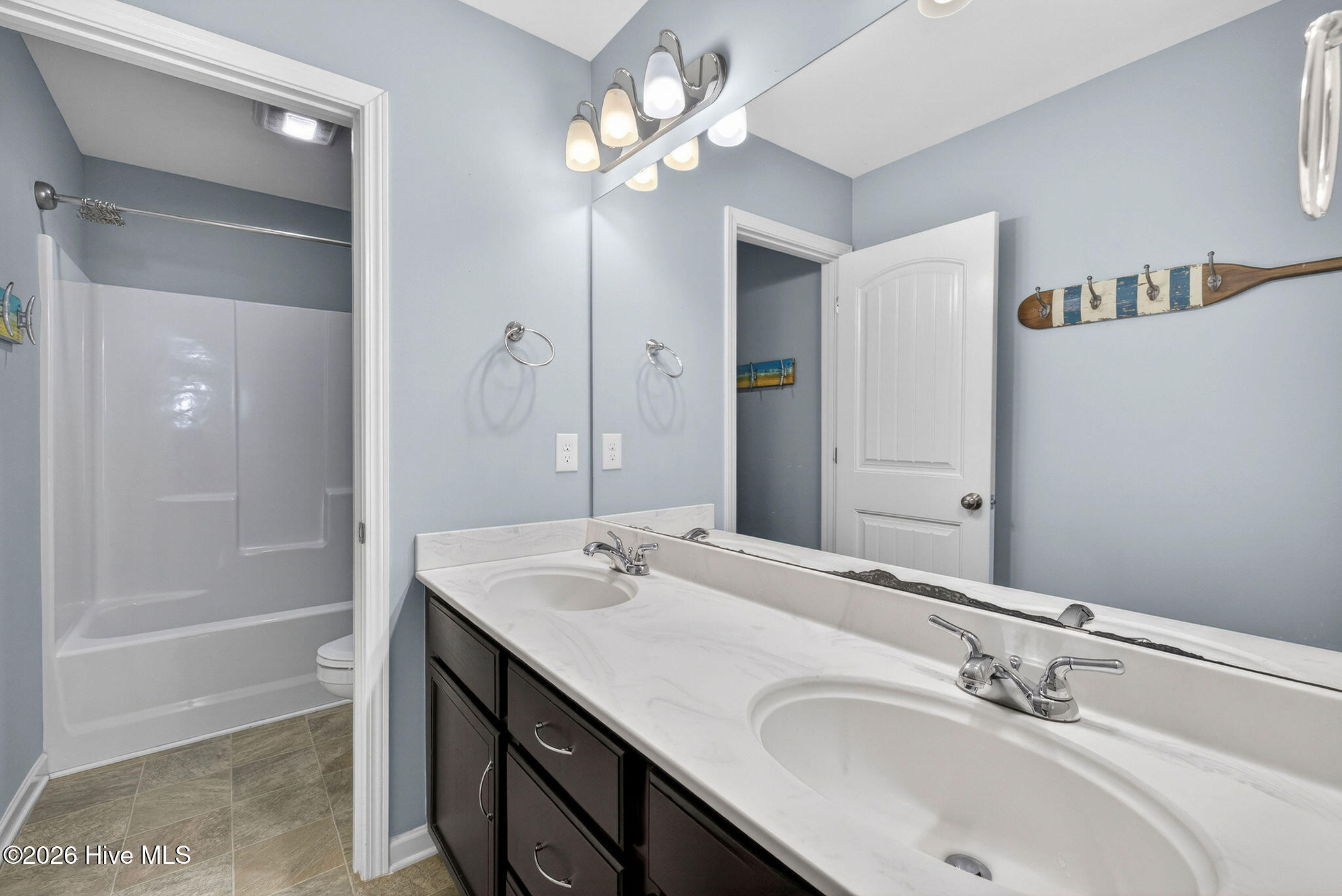 52 Violetear Ridge