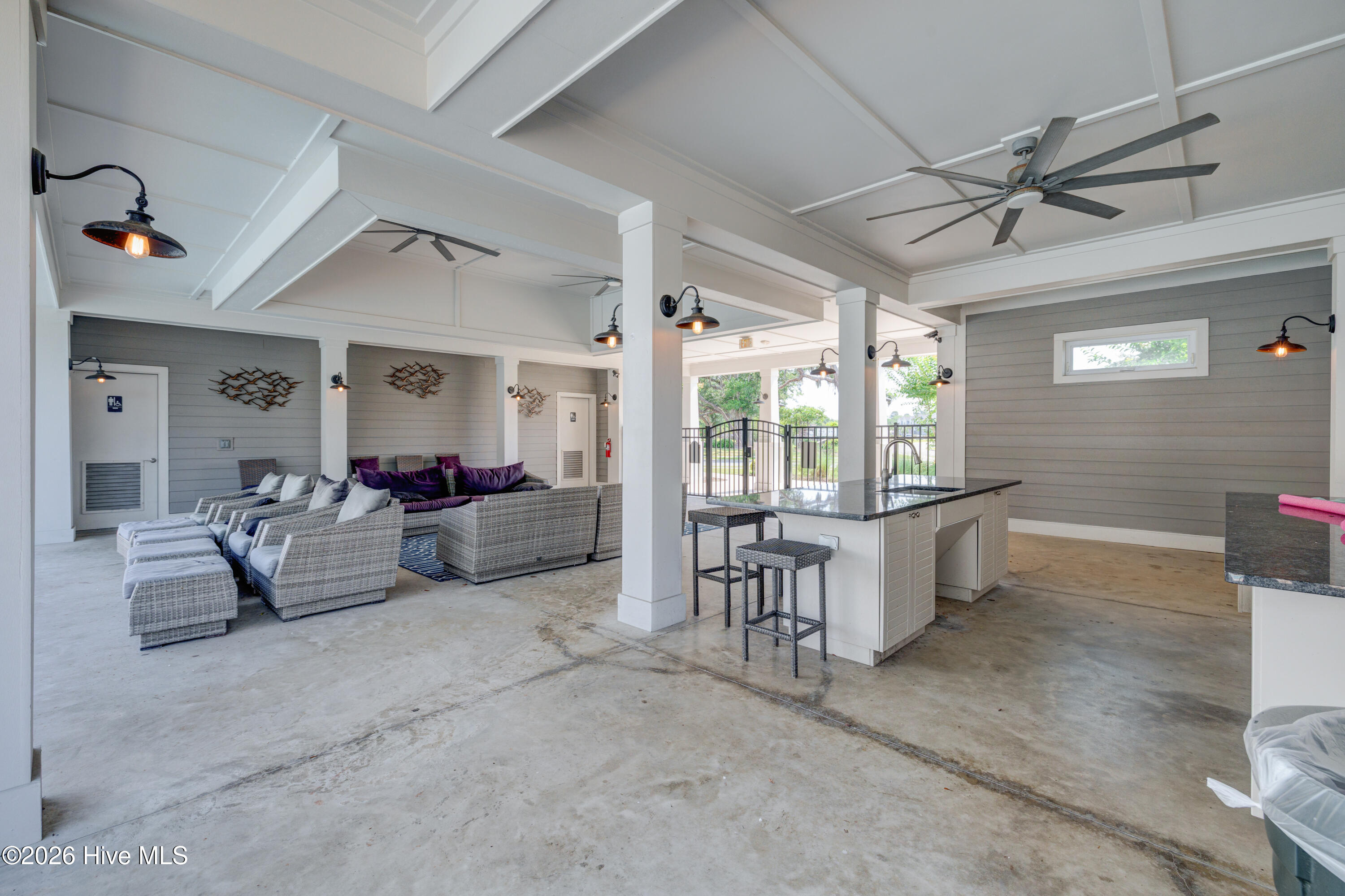 52 Violetear Ridge