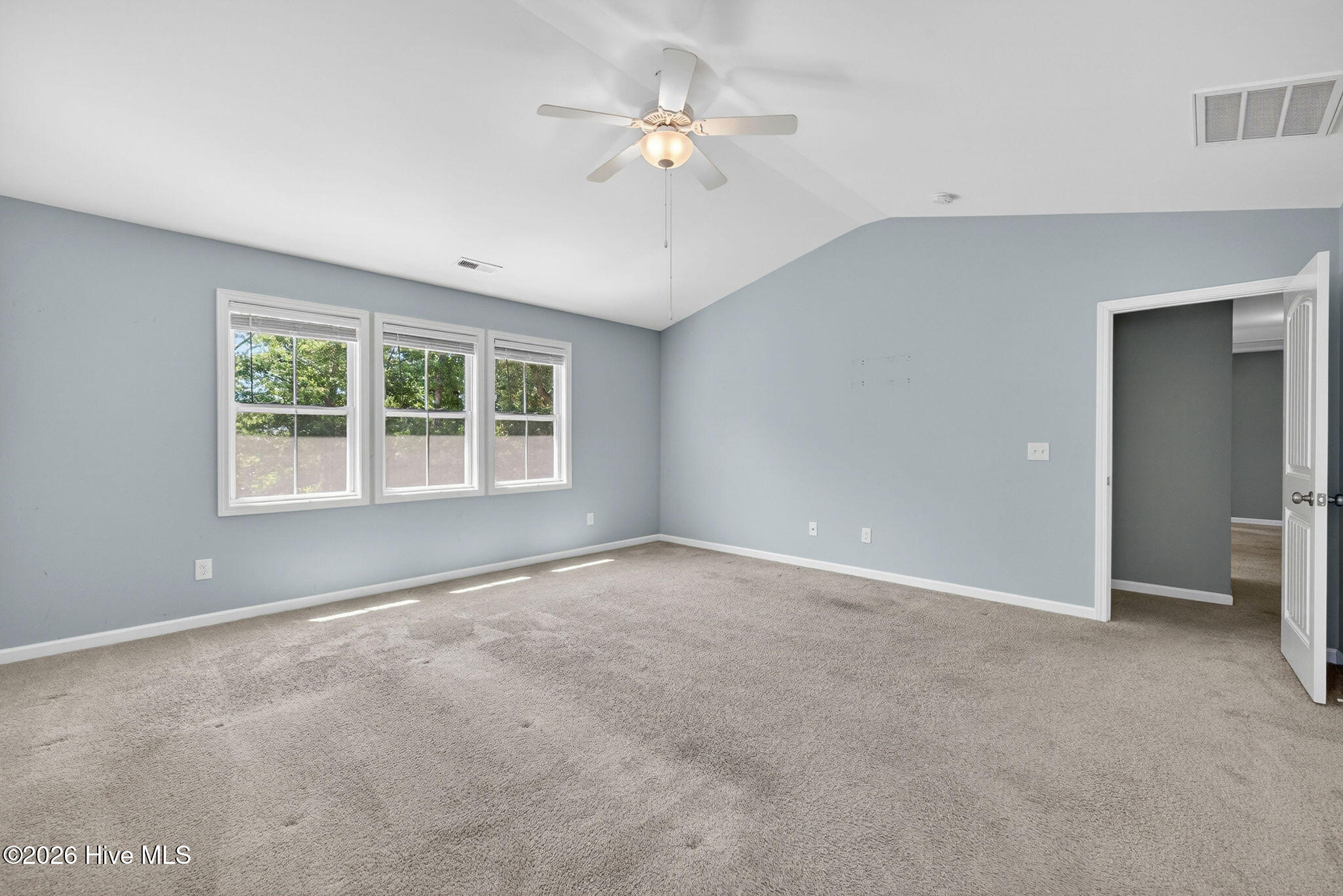 52 Violetear Ridge