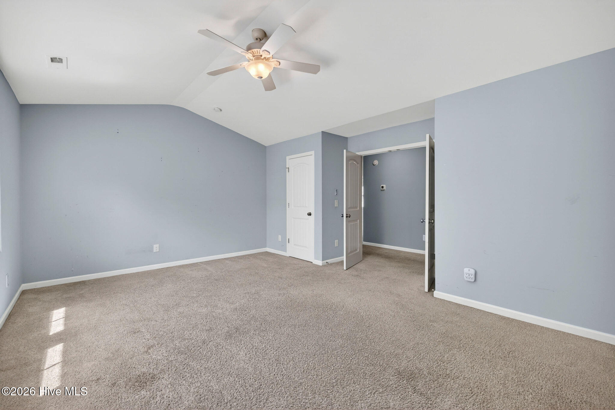 52 Violetear Ridge