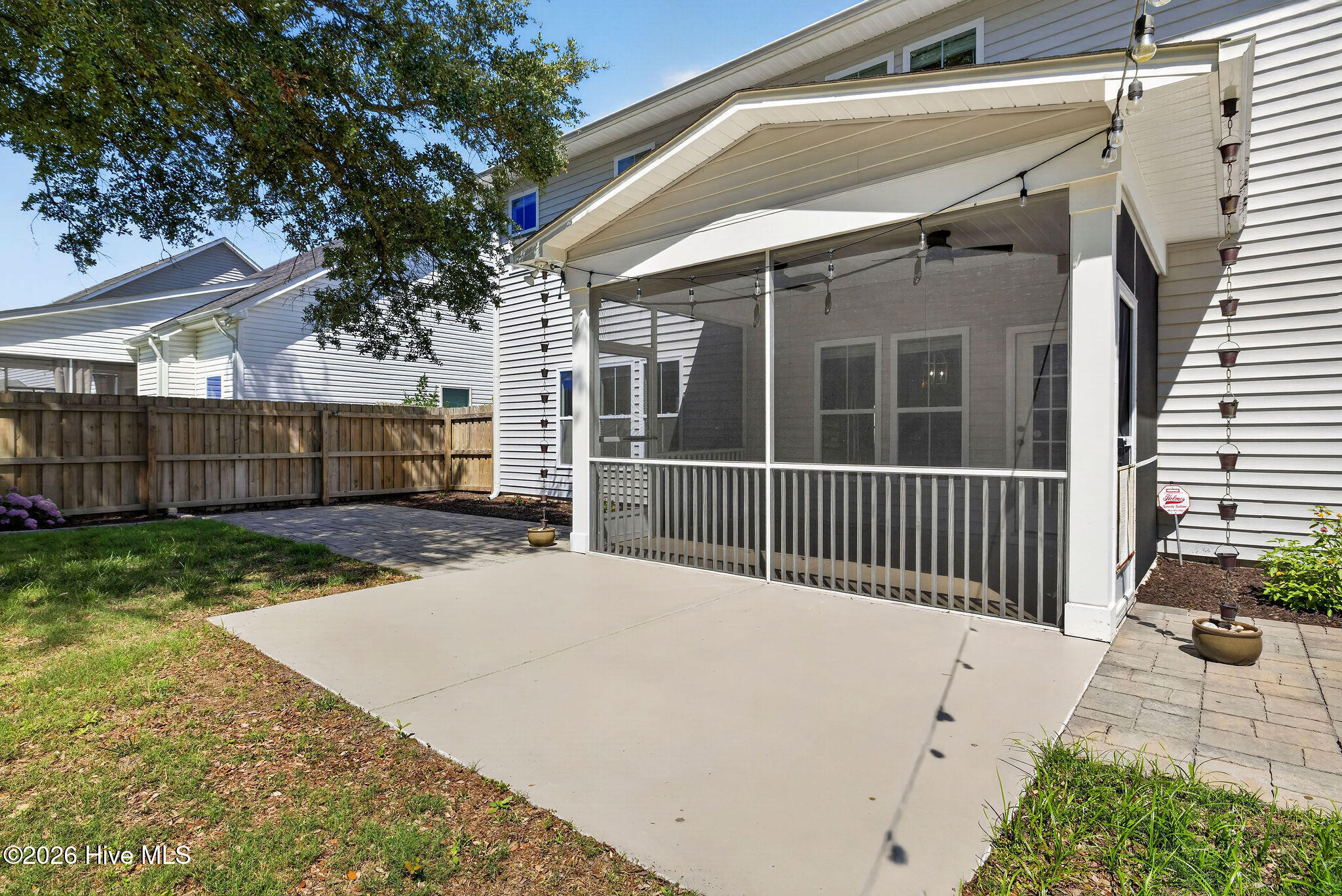 52 Violetear Ridge