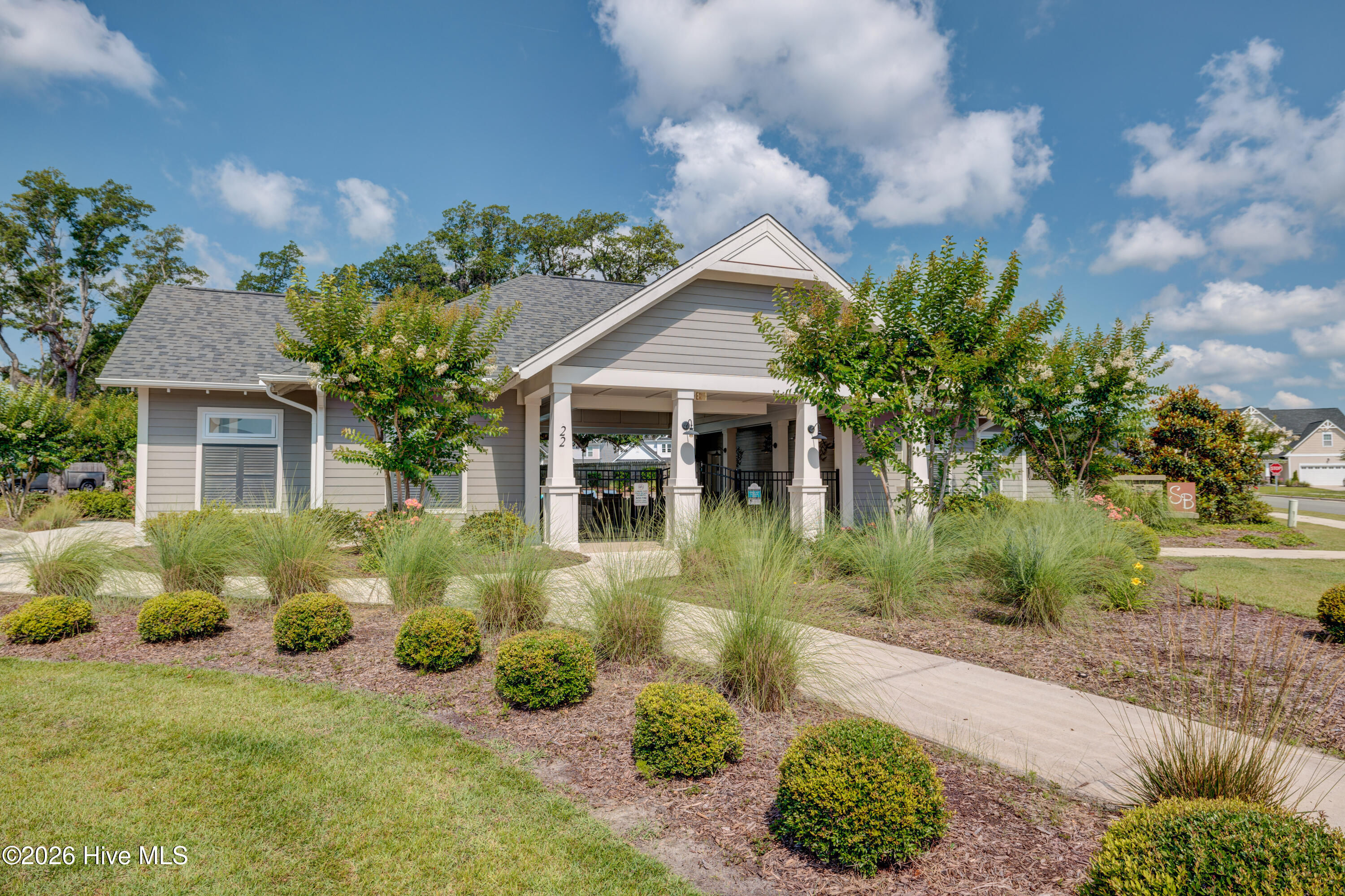 52 Violetear Ridge