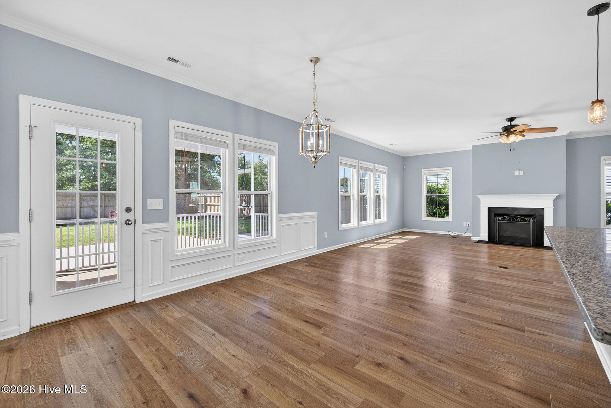 52 Violetear Ridge