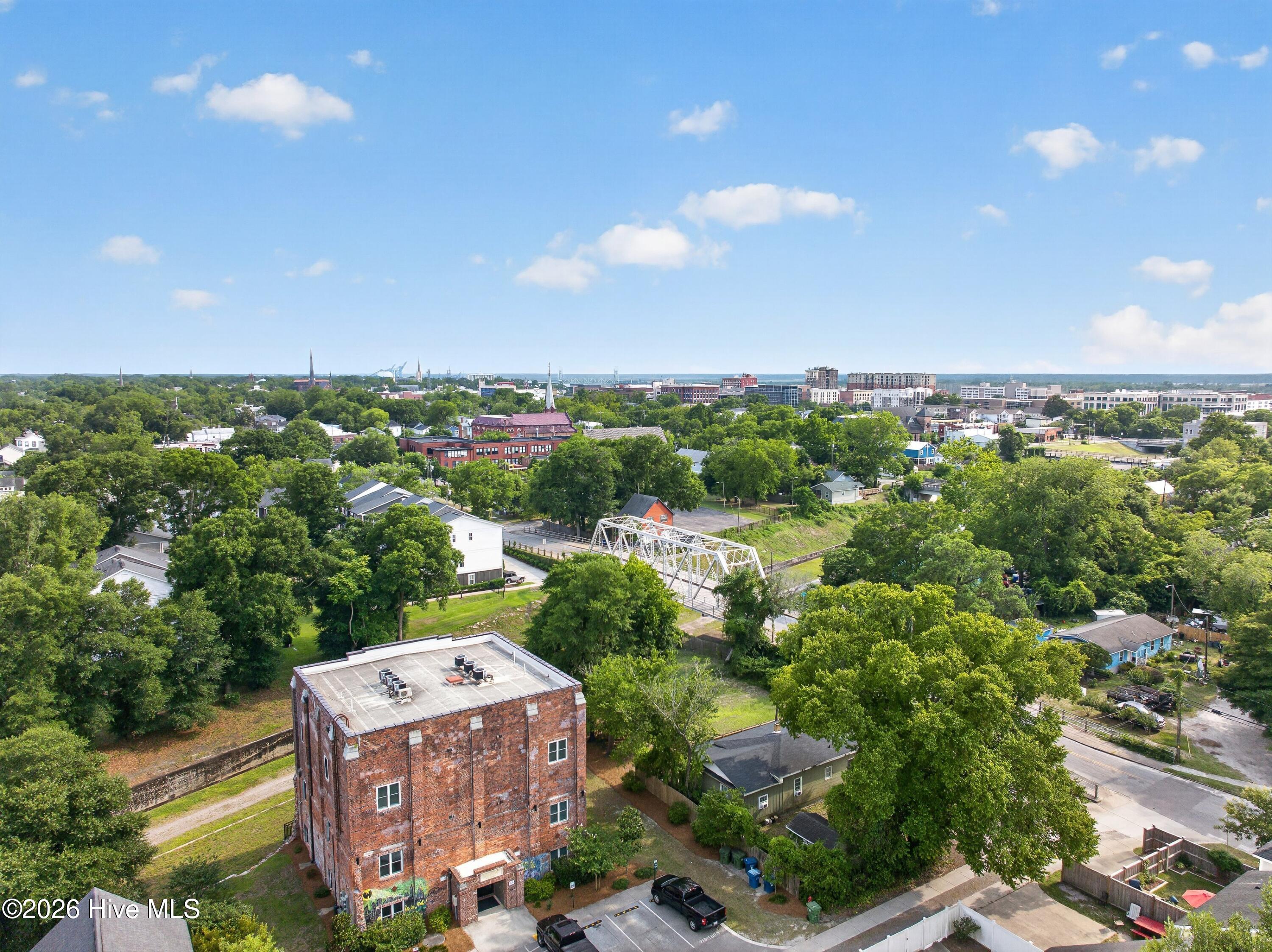 614 Peacock Lane Apt 1