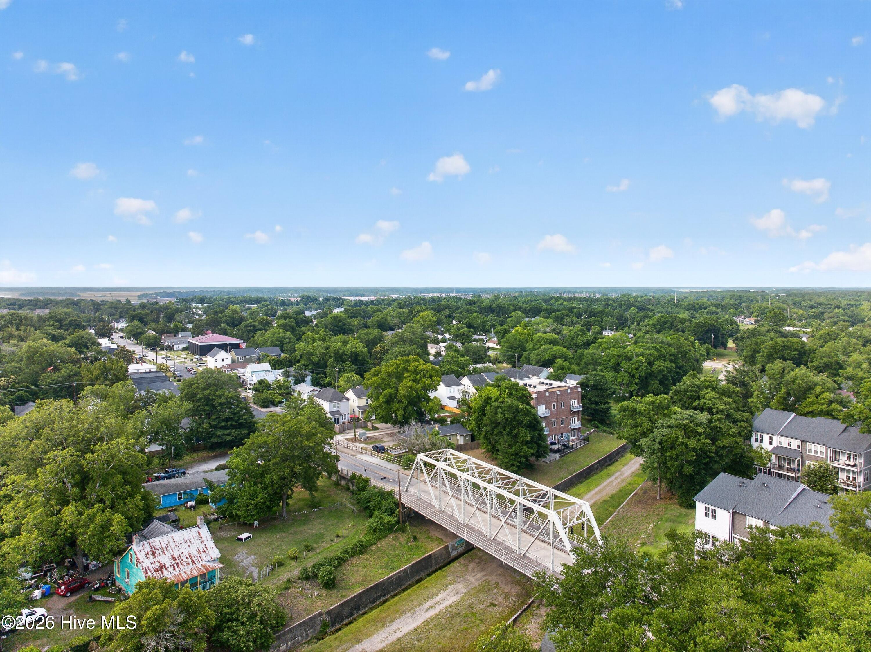 614 Peacock Lane Apt 1