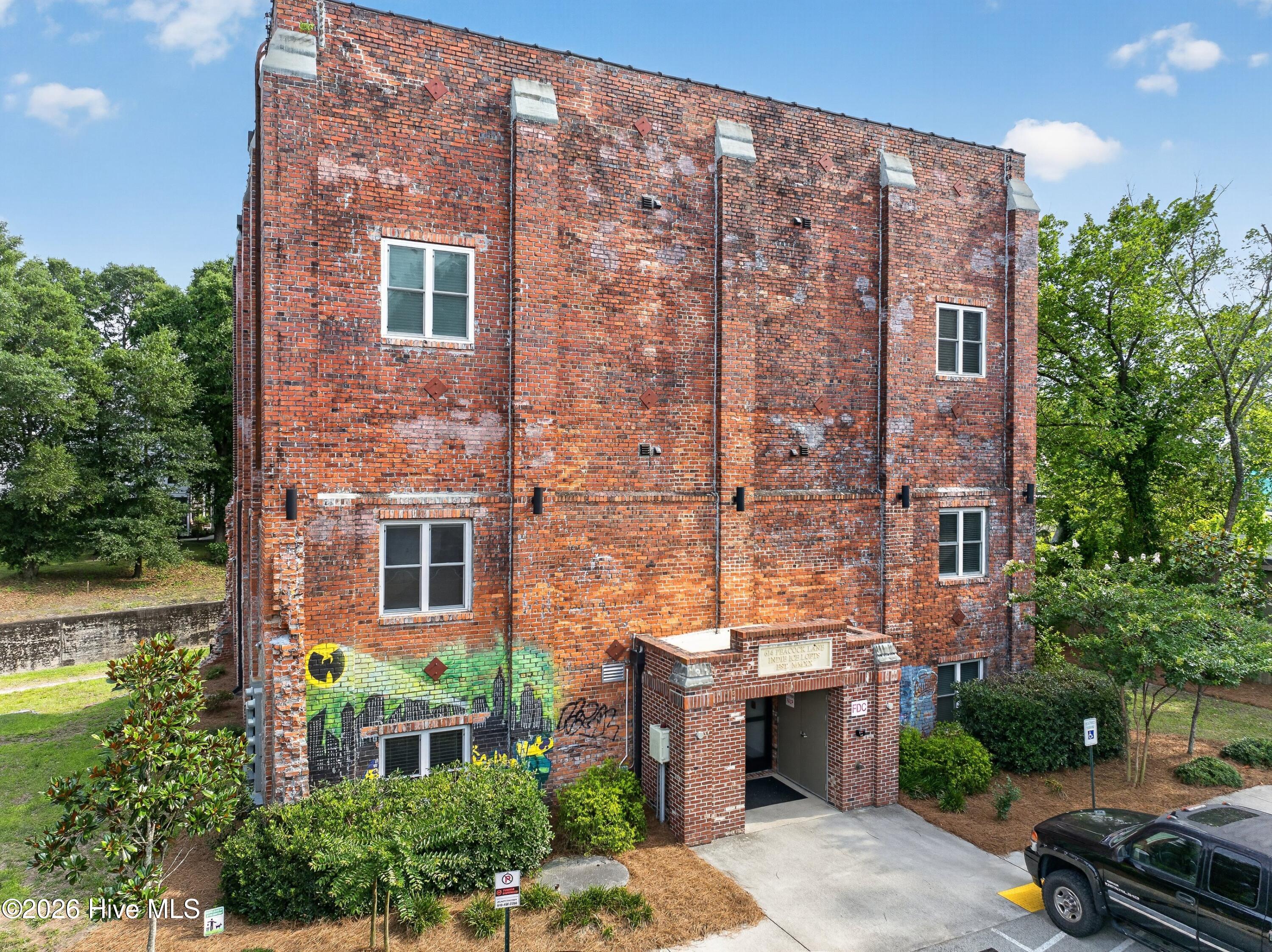 614 Peacock Lane Apt 1