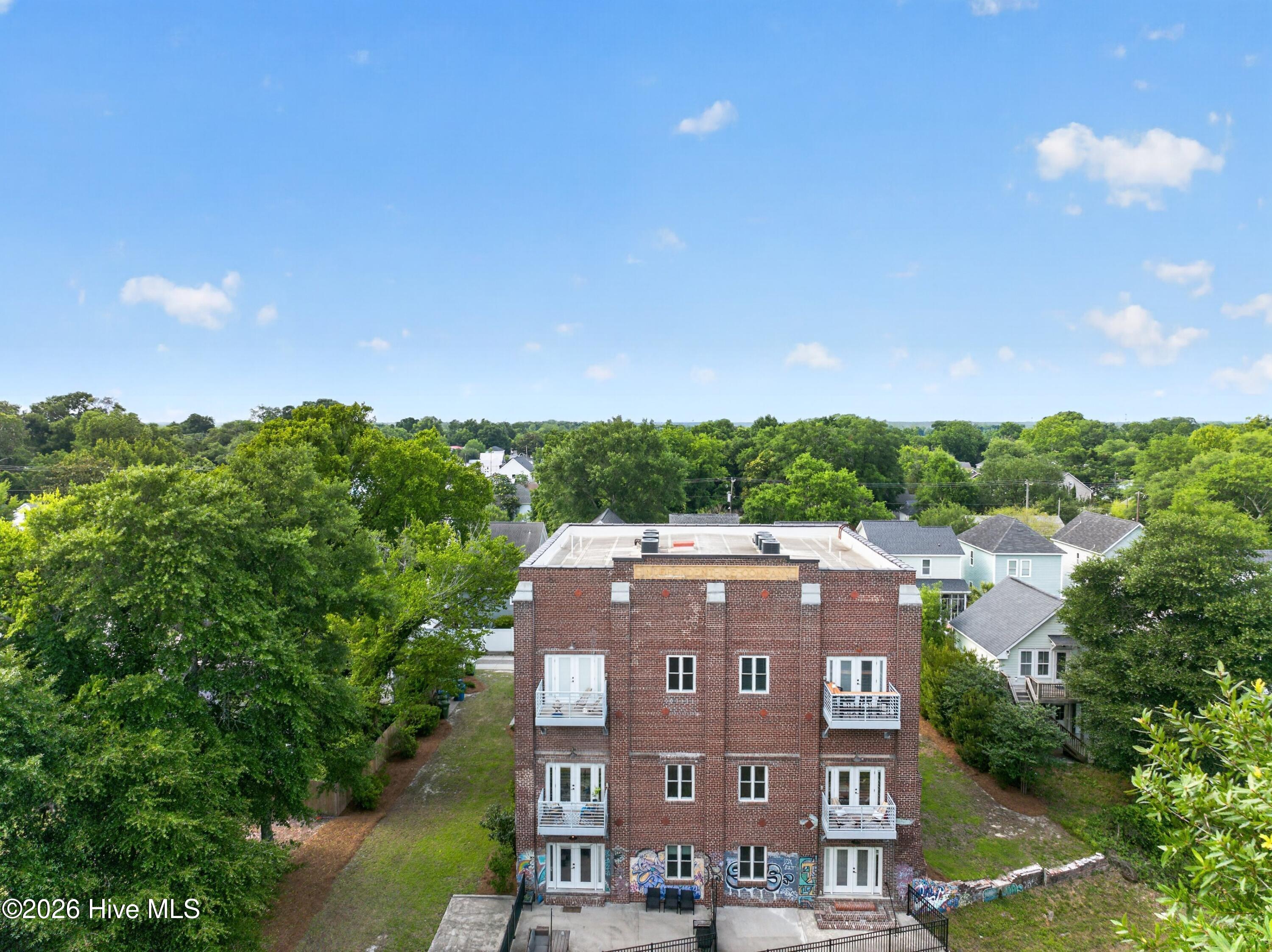 614 Peacock Lane Apt 1