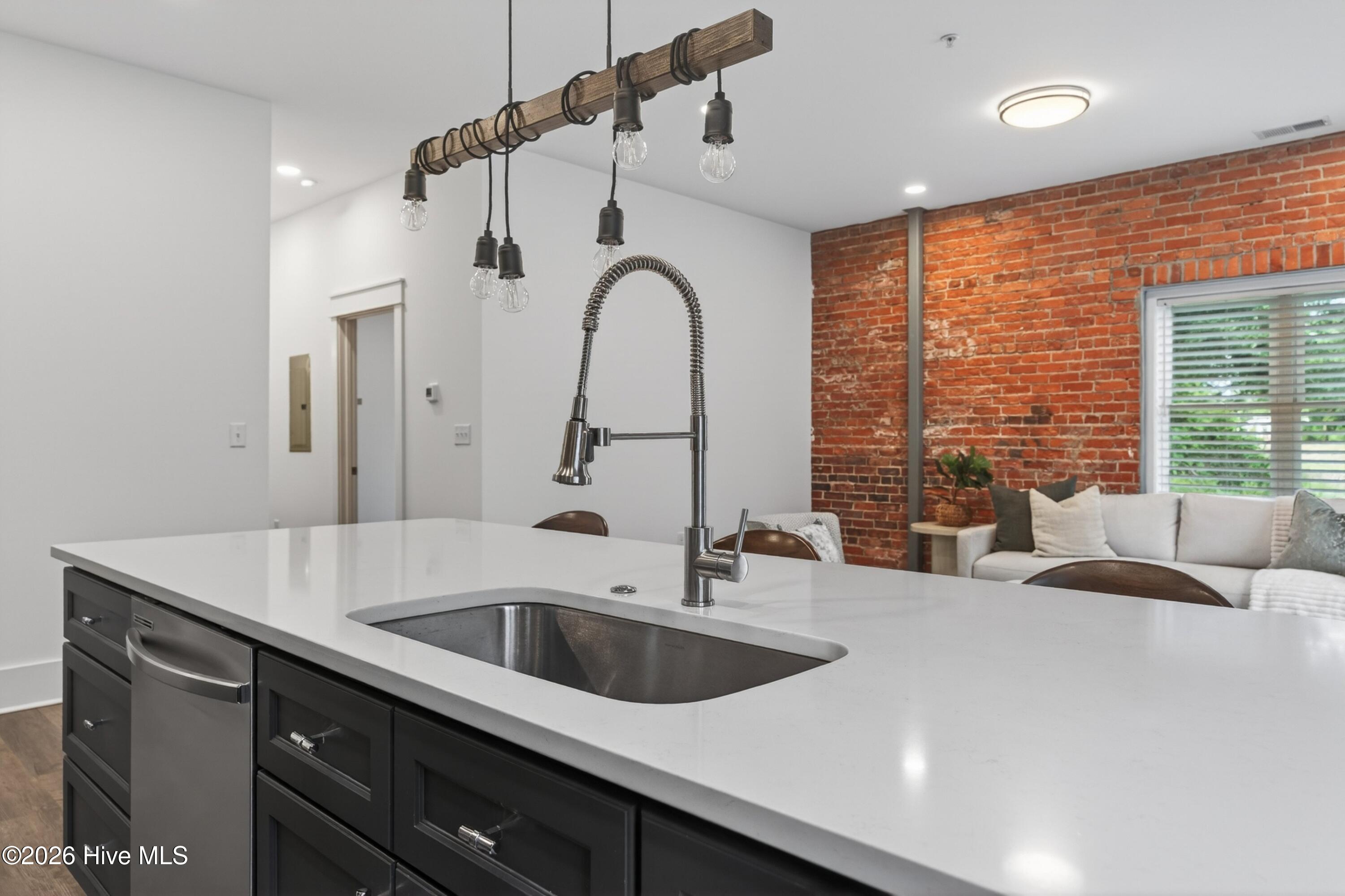 614 Peacock Lane Apt 1
