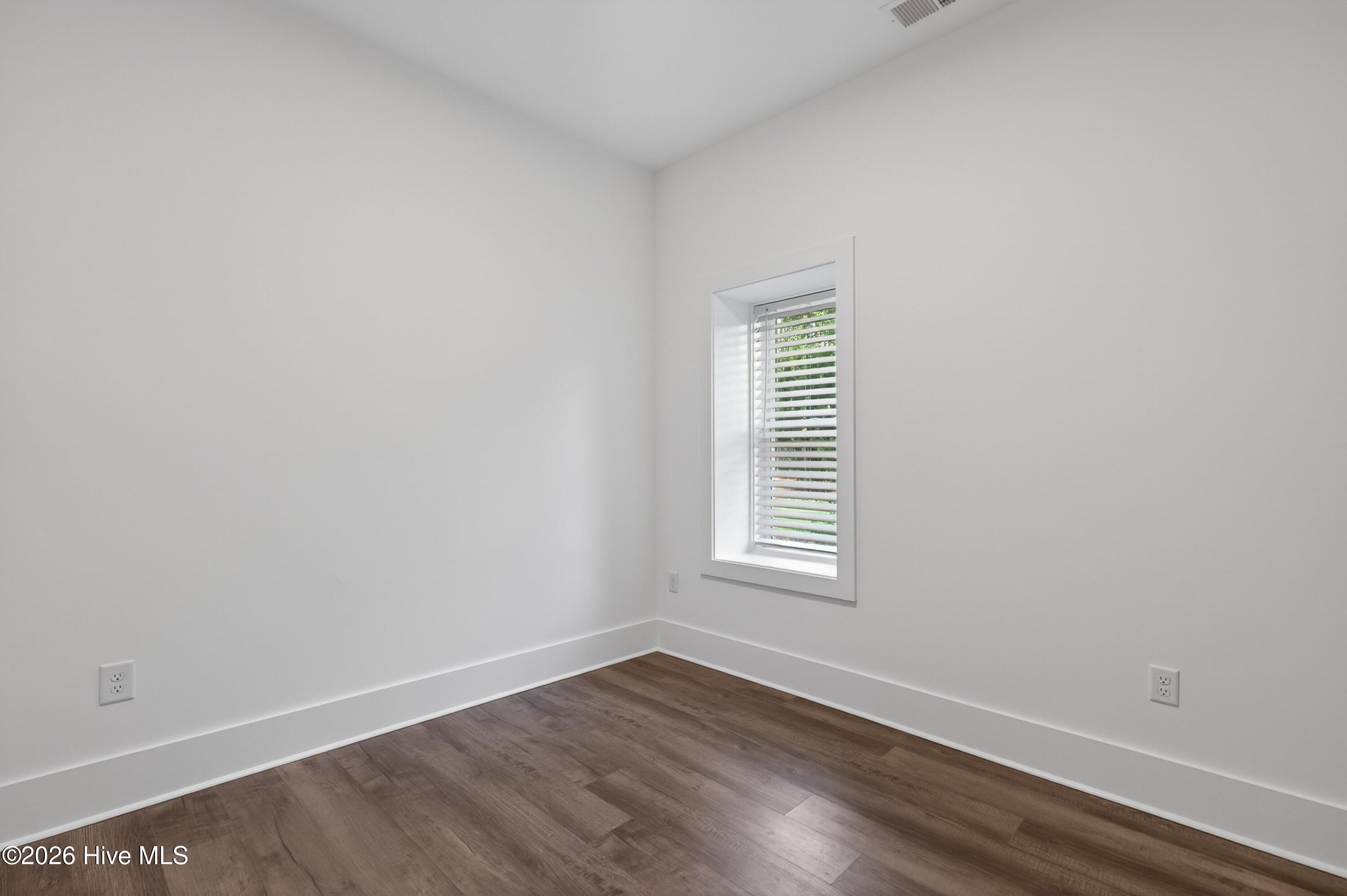 614 Peacock Lane Apt 1