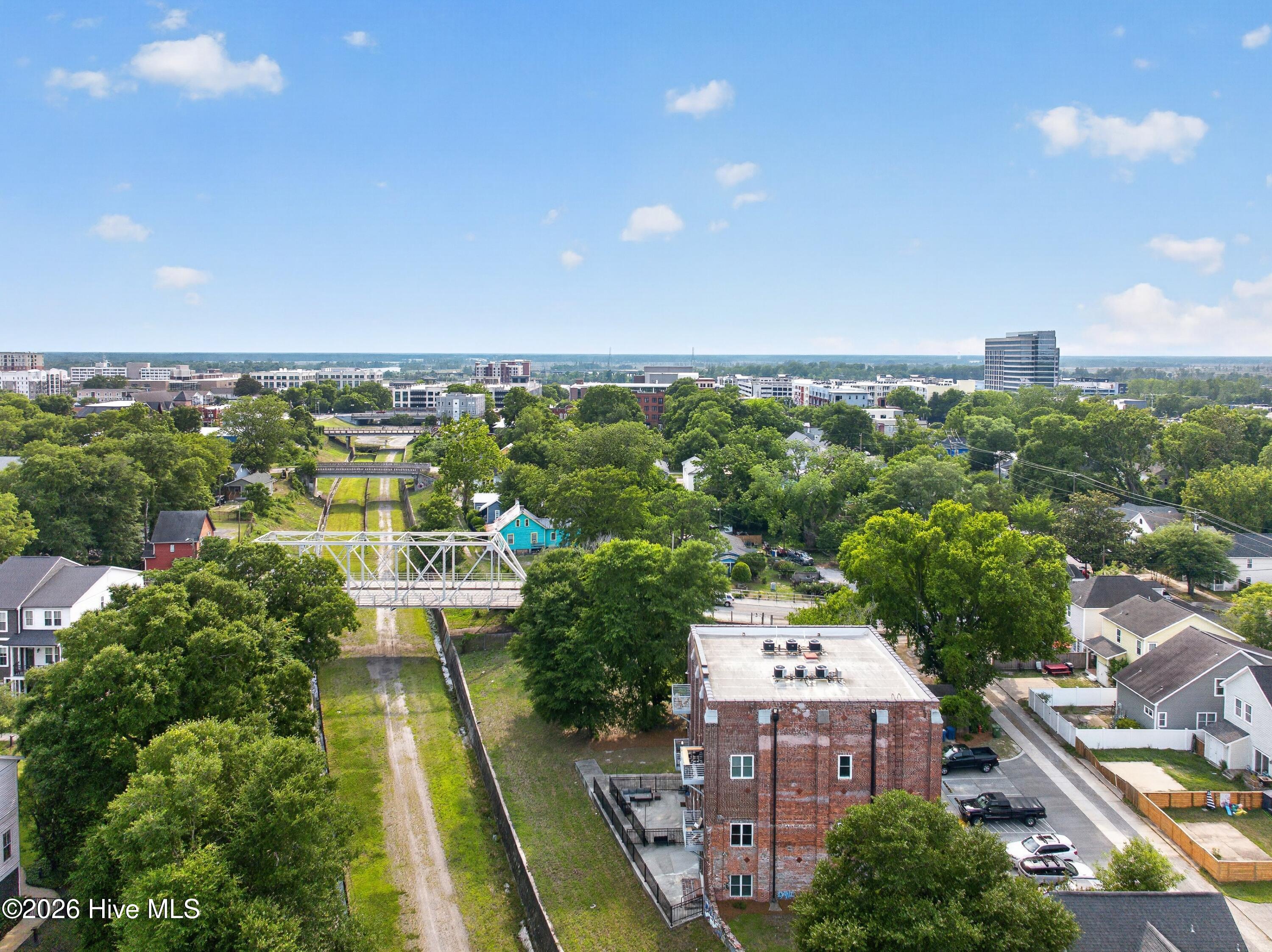 614 Peacock Lane Apt 1