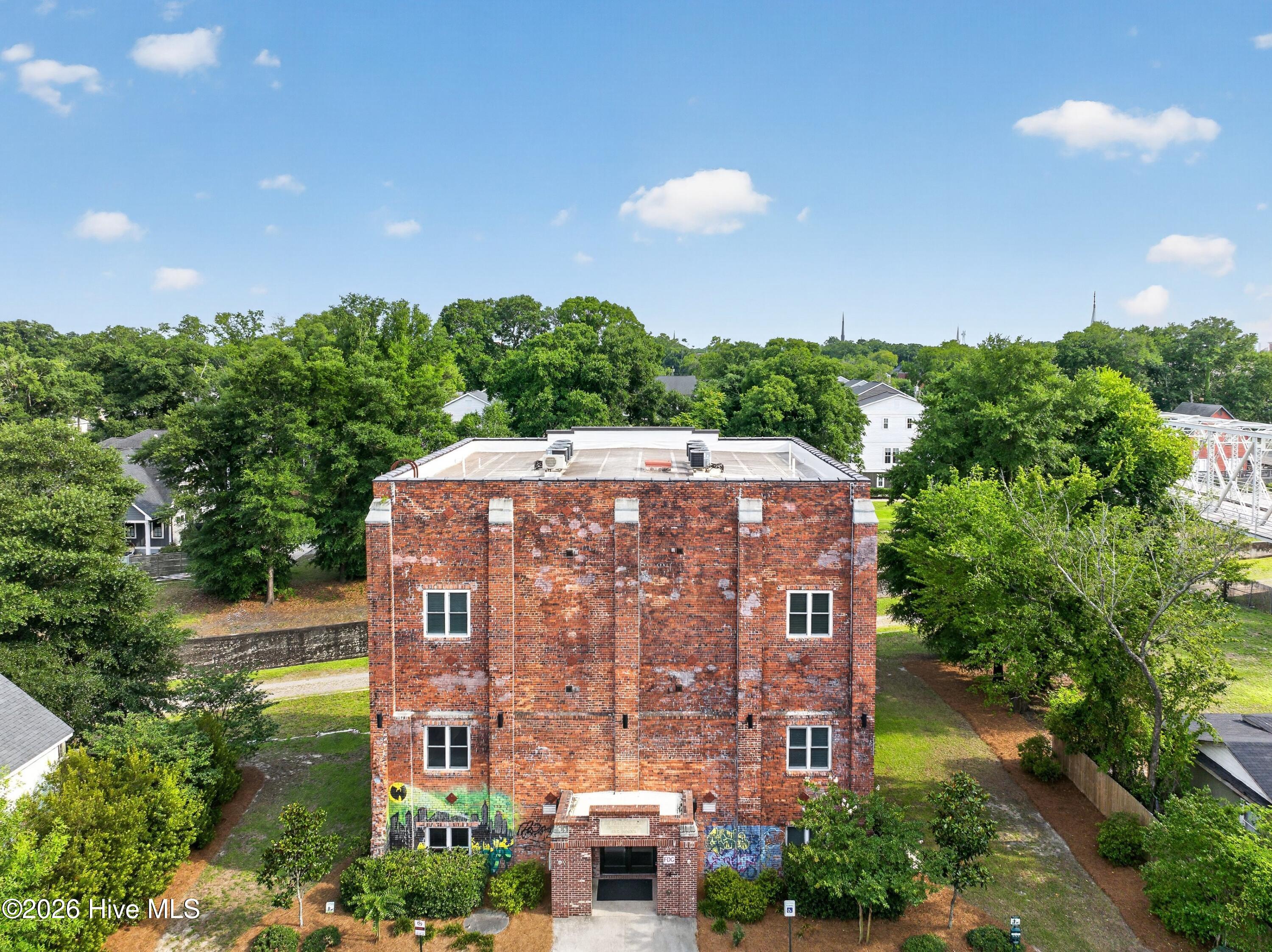 614 Peacock Lane Apt 1