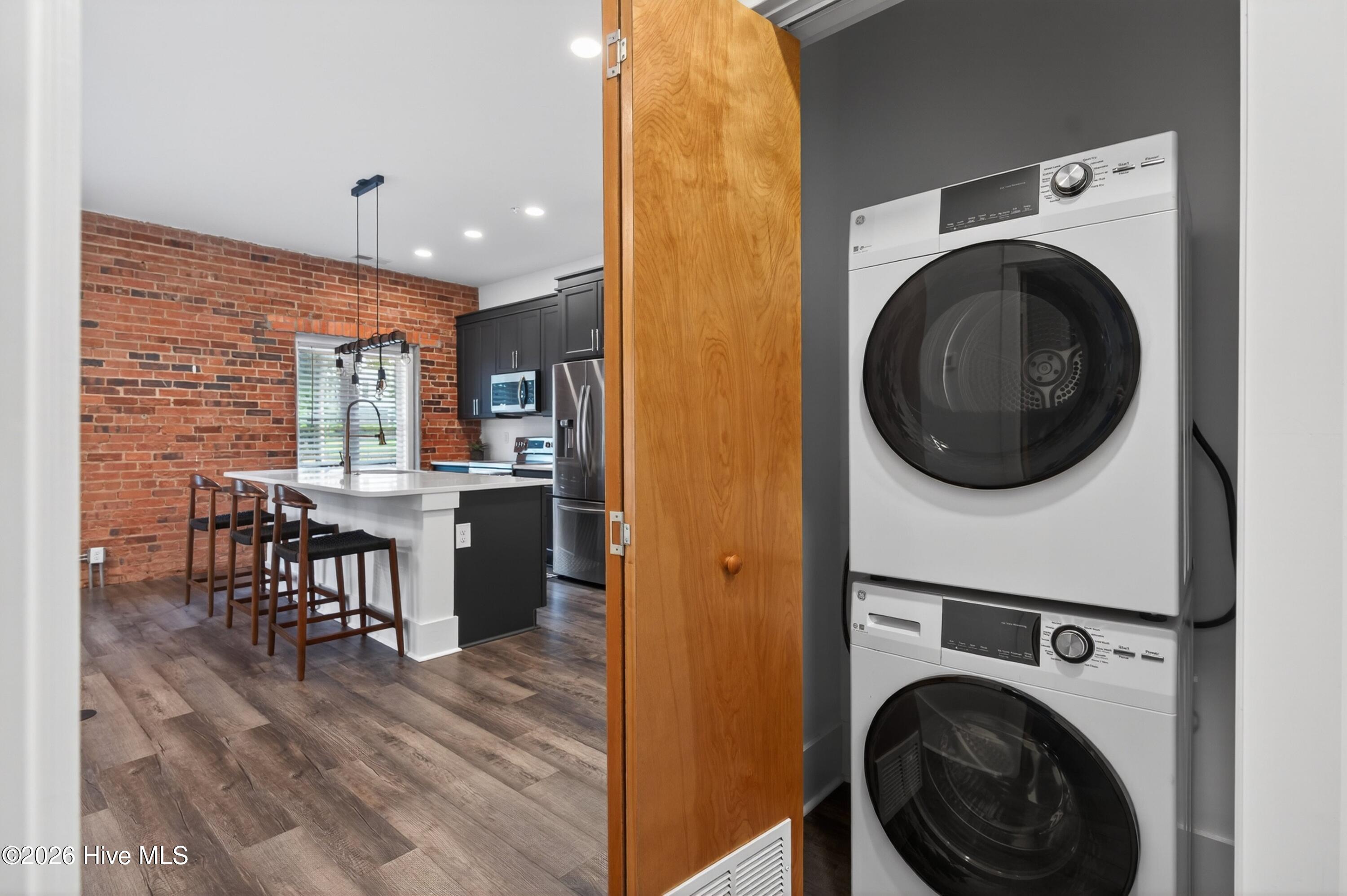 614 Peacock Lane Apt 1