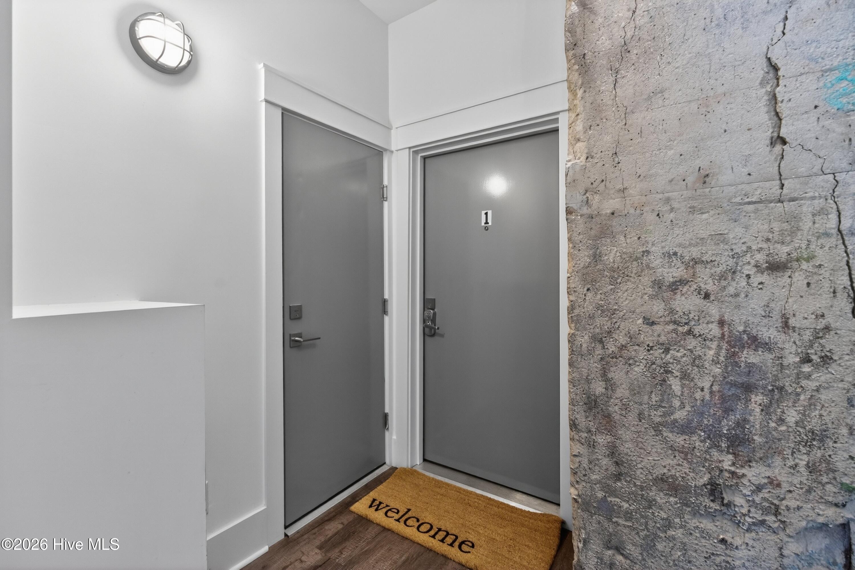 614 Peacock Lane Apt 1