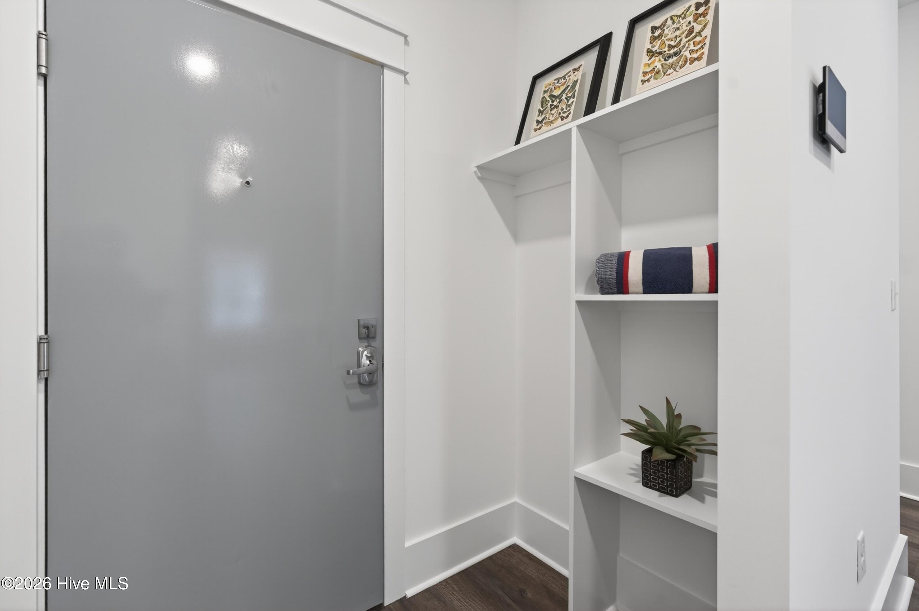 614 Peacock Lane Apt 1