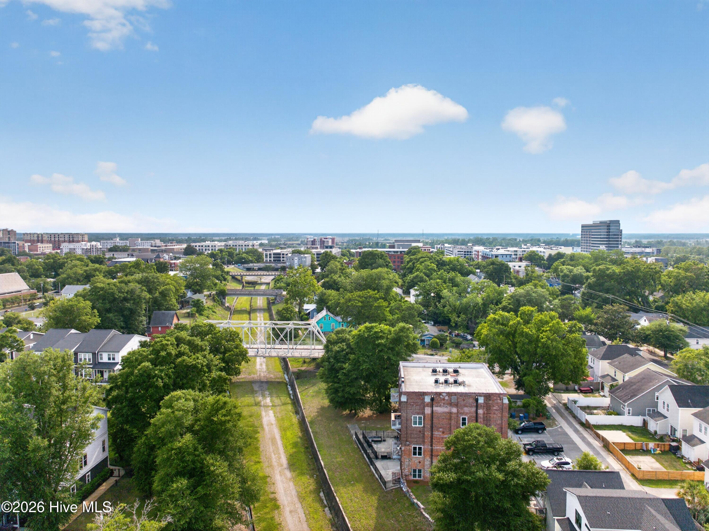 614 Peacock Lane Apt 1