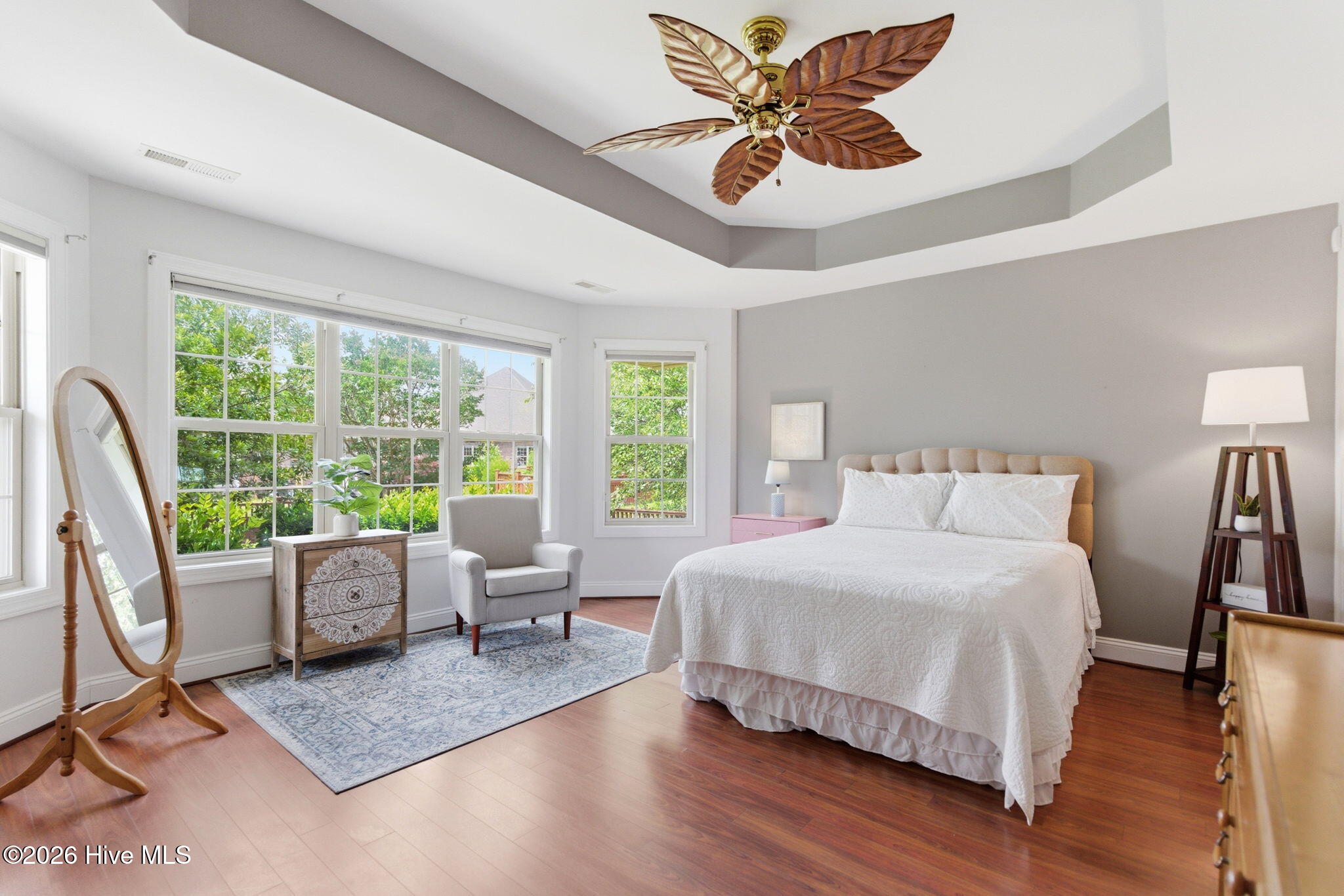 6122 Northshore Drive