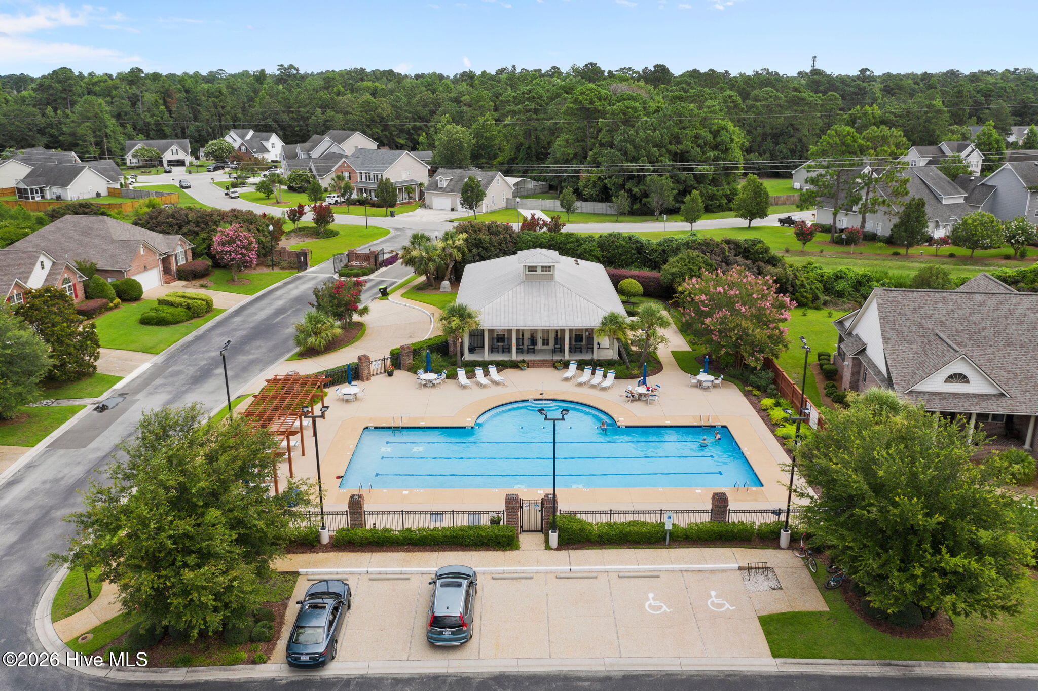 6122 Northshore Drive