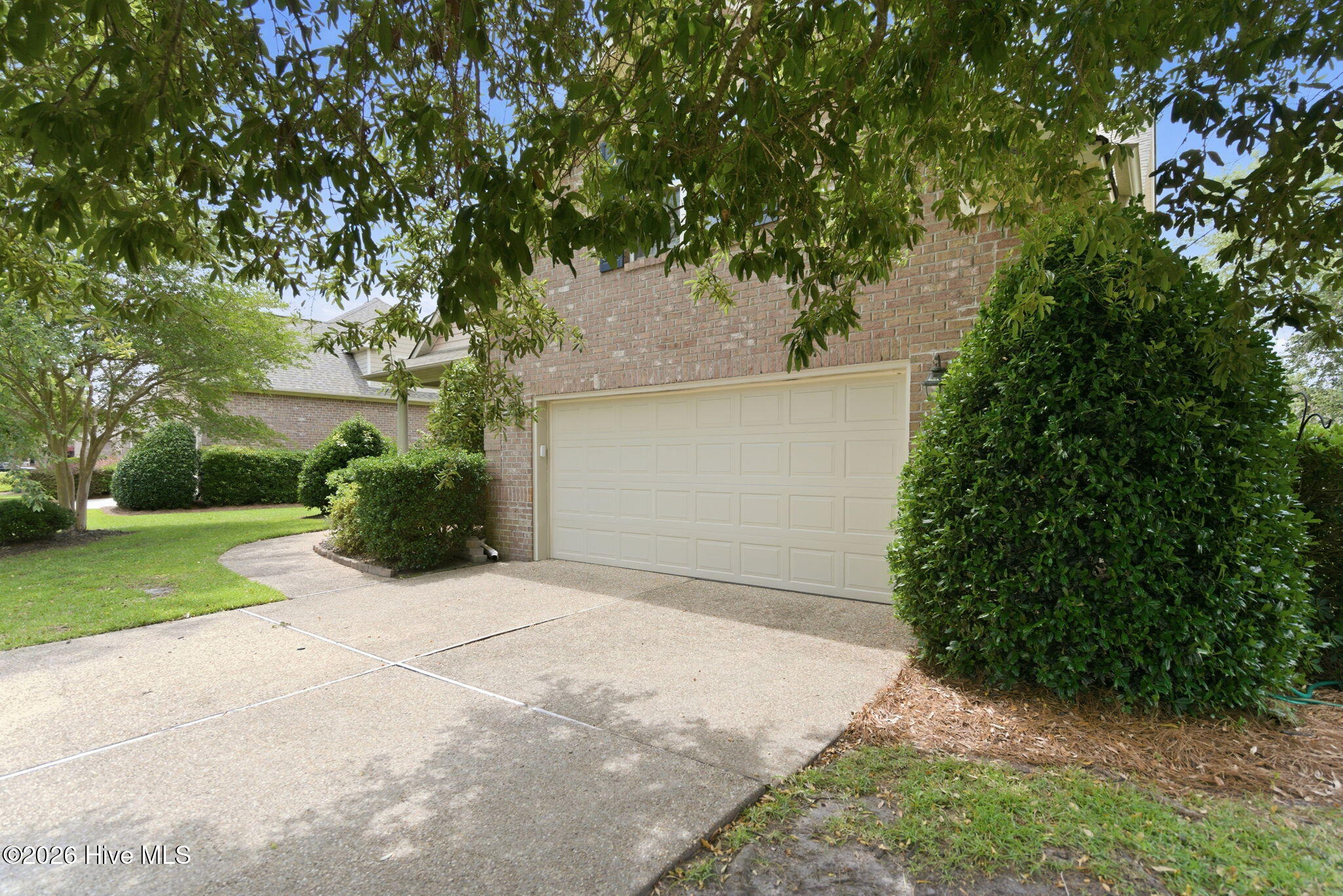 6122 Northshore Drive