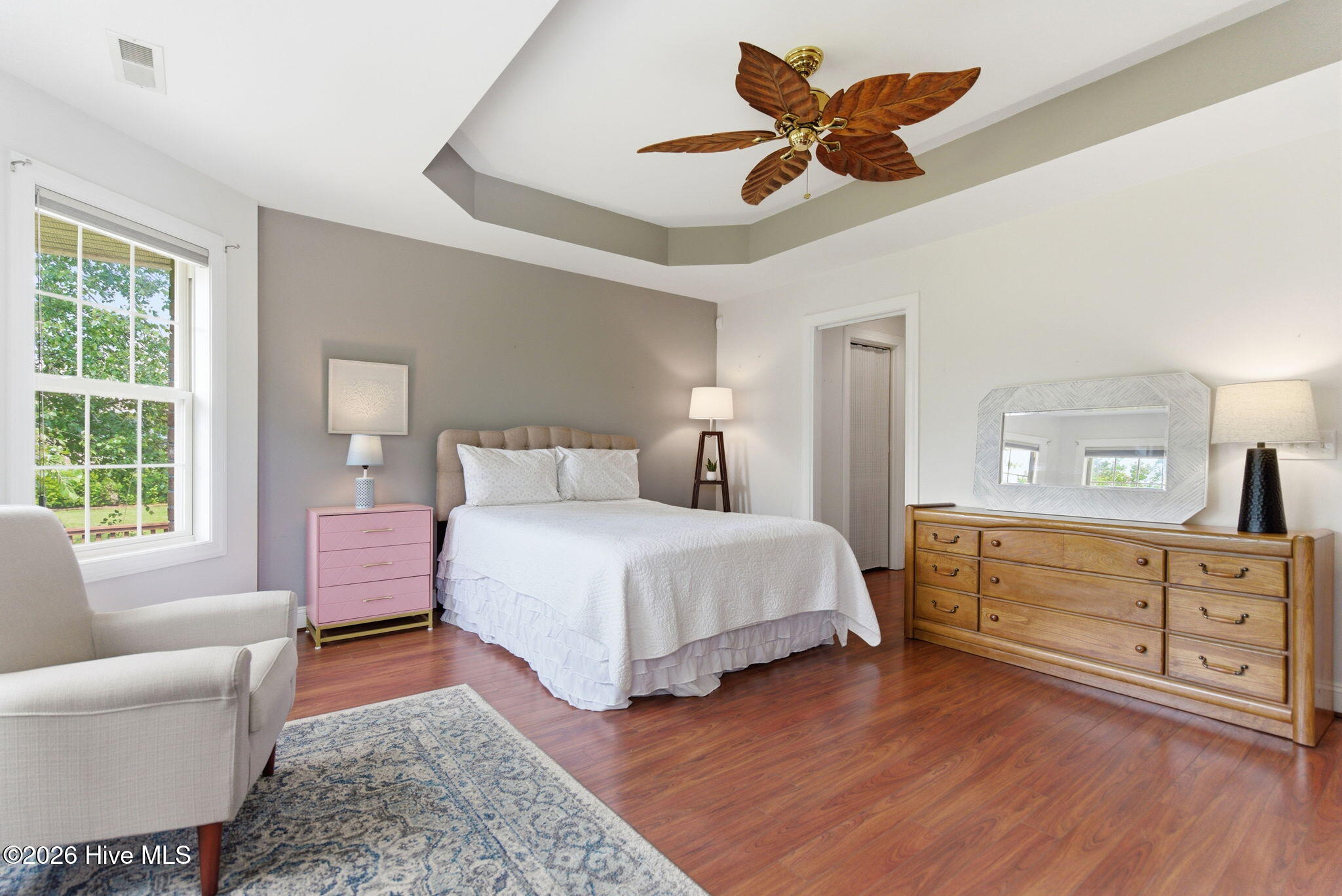 6122 Northshore Drive