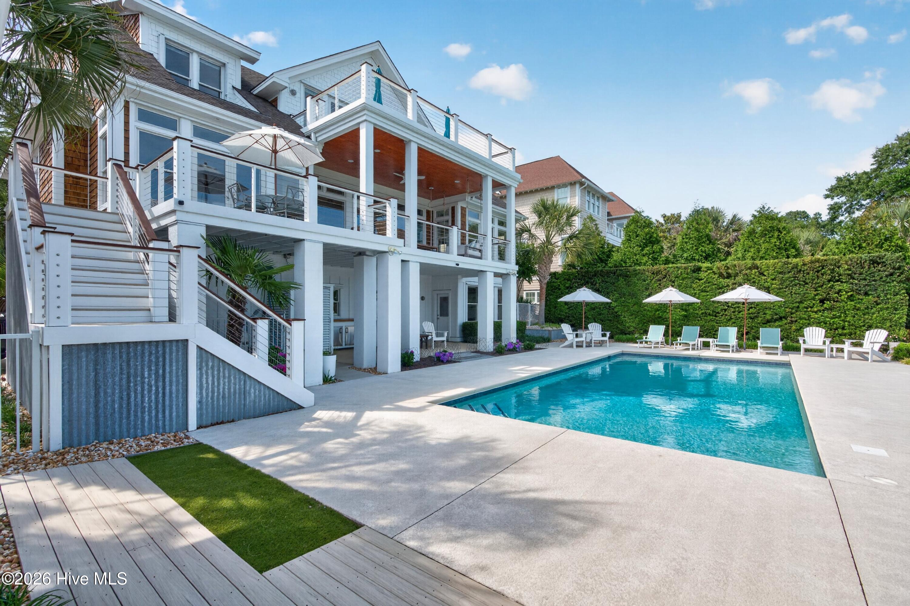 311 Cabbage Inlet Lane