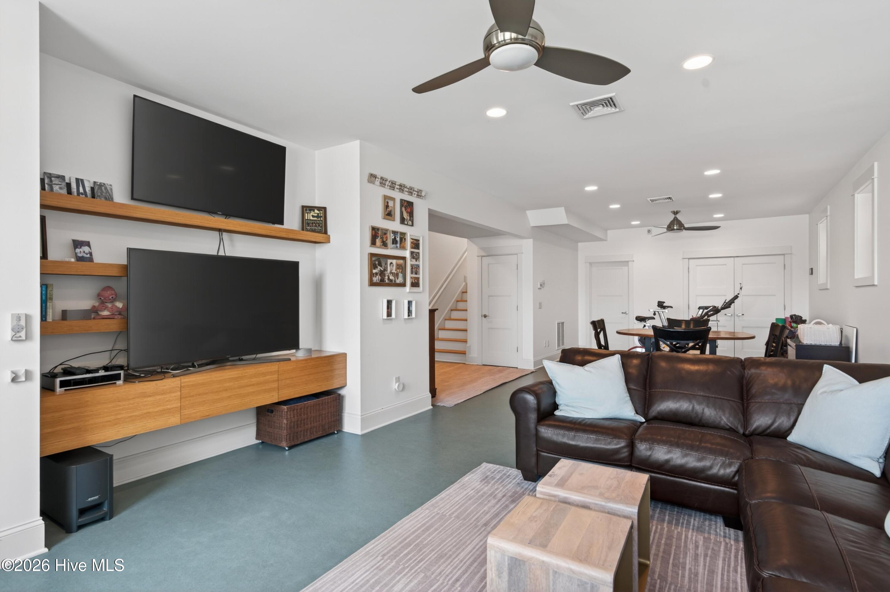 311 Cabbage Inlet Lane