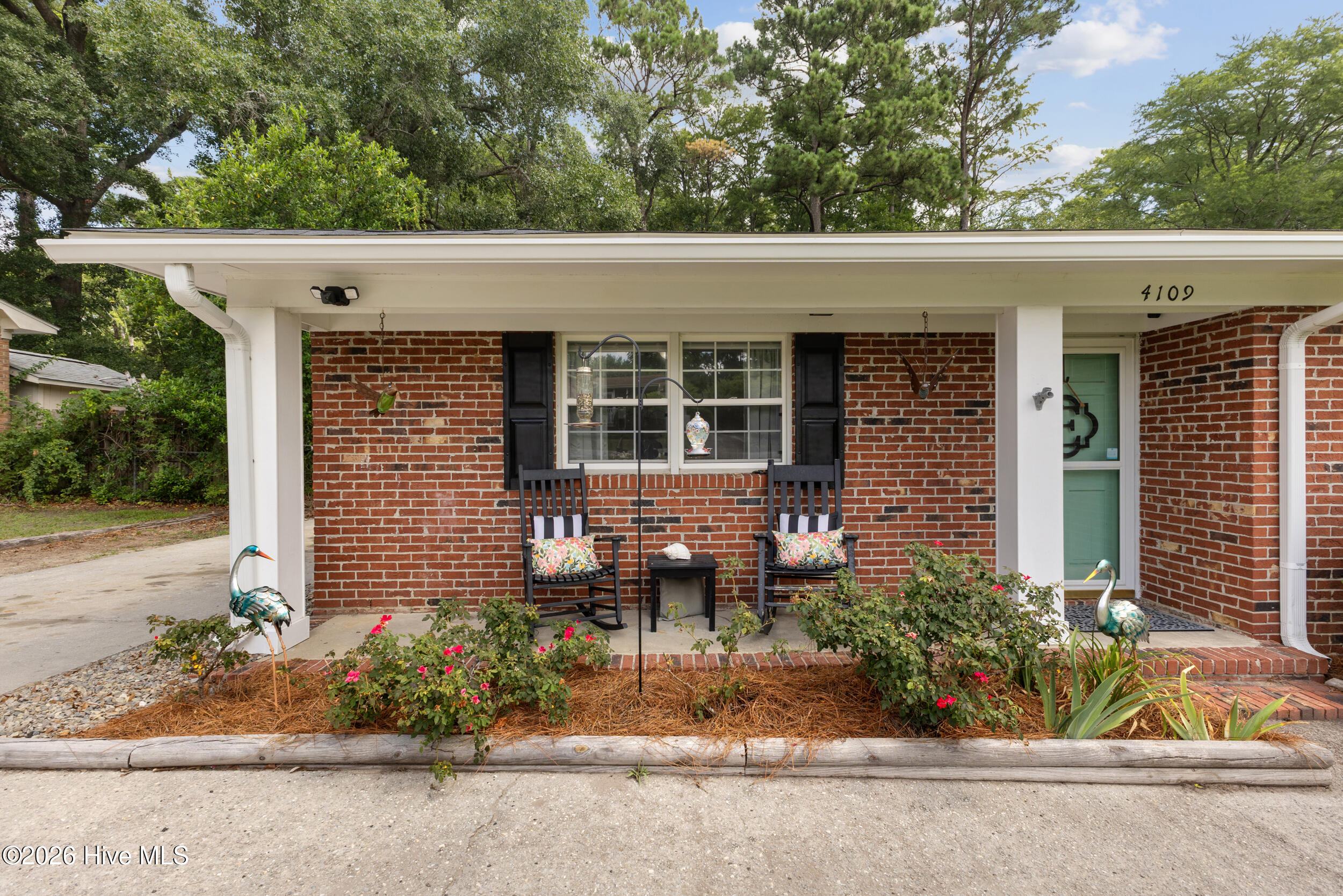 4109 Lynbrook Drive
