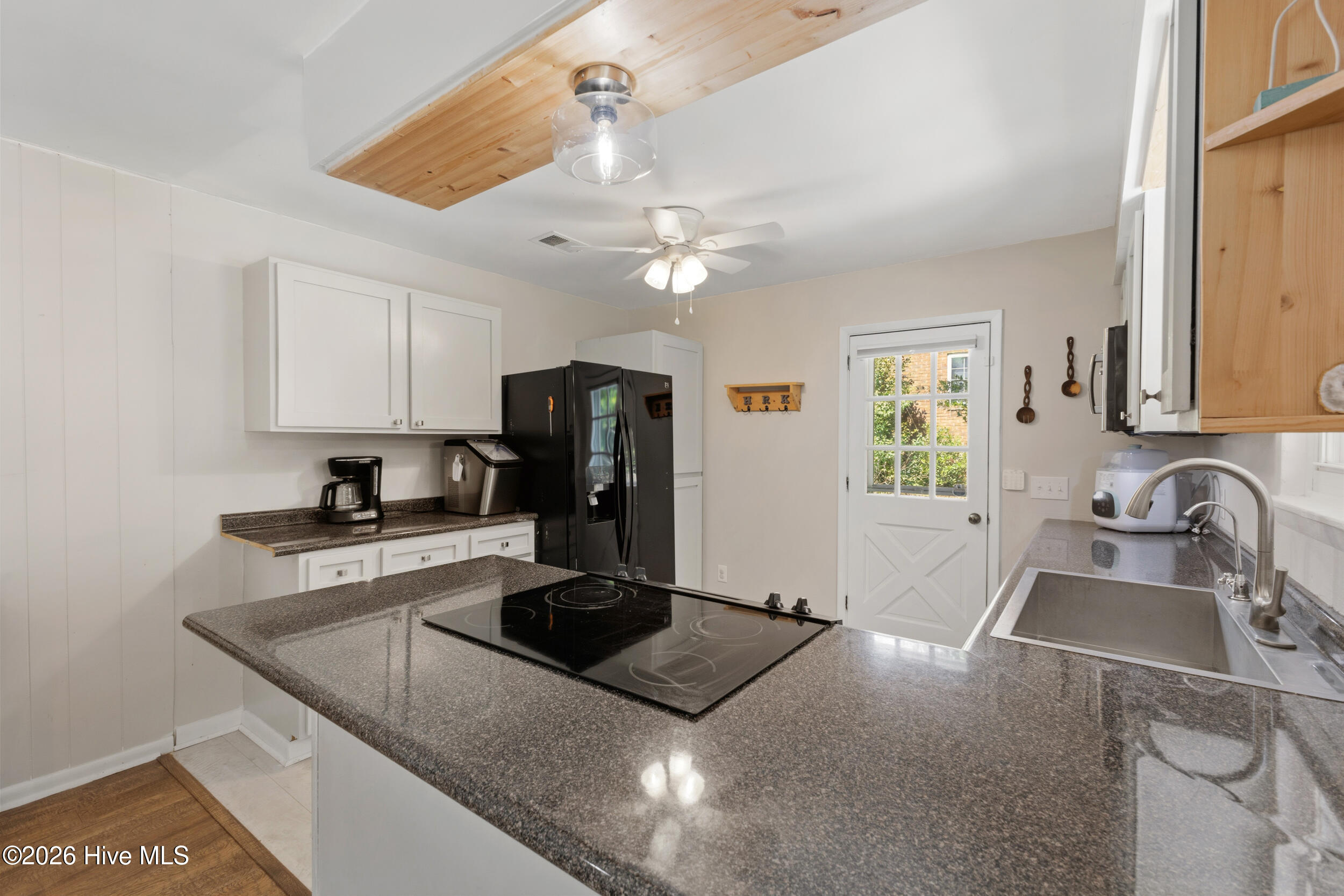4109 Lynbrook Drive
