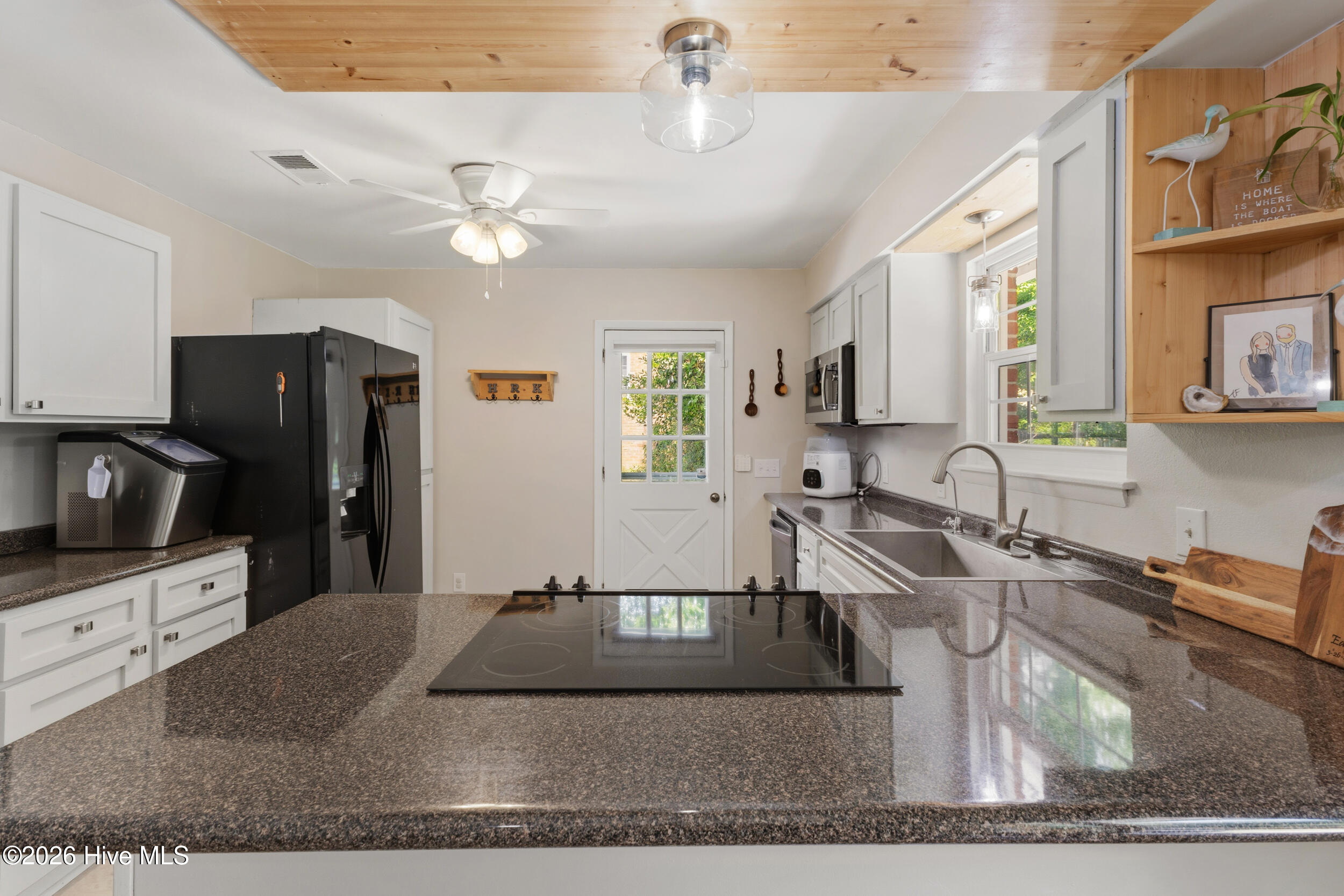 4109 Lynbrook Drive