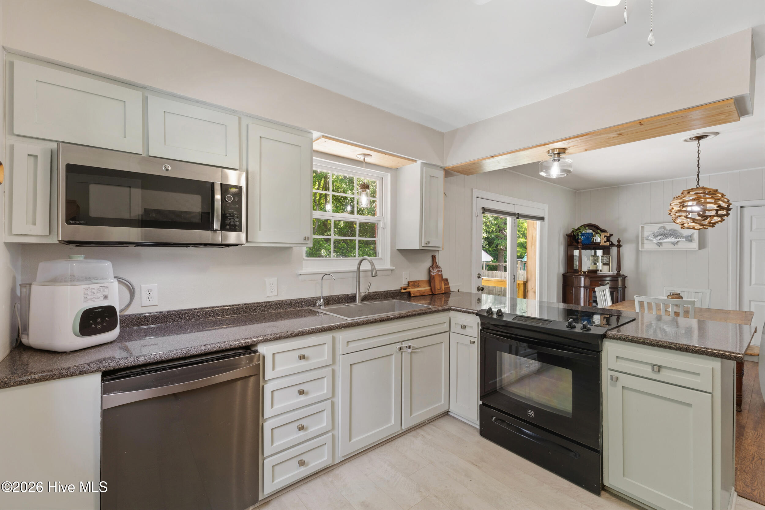 4109 Lynbrook Drive