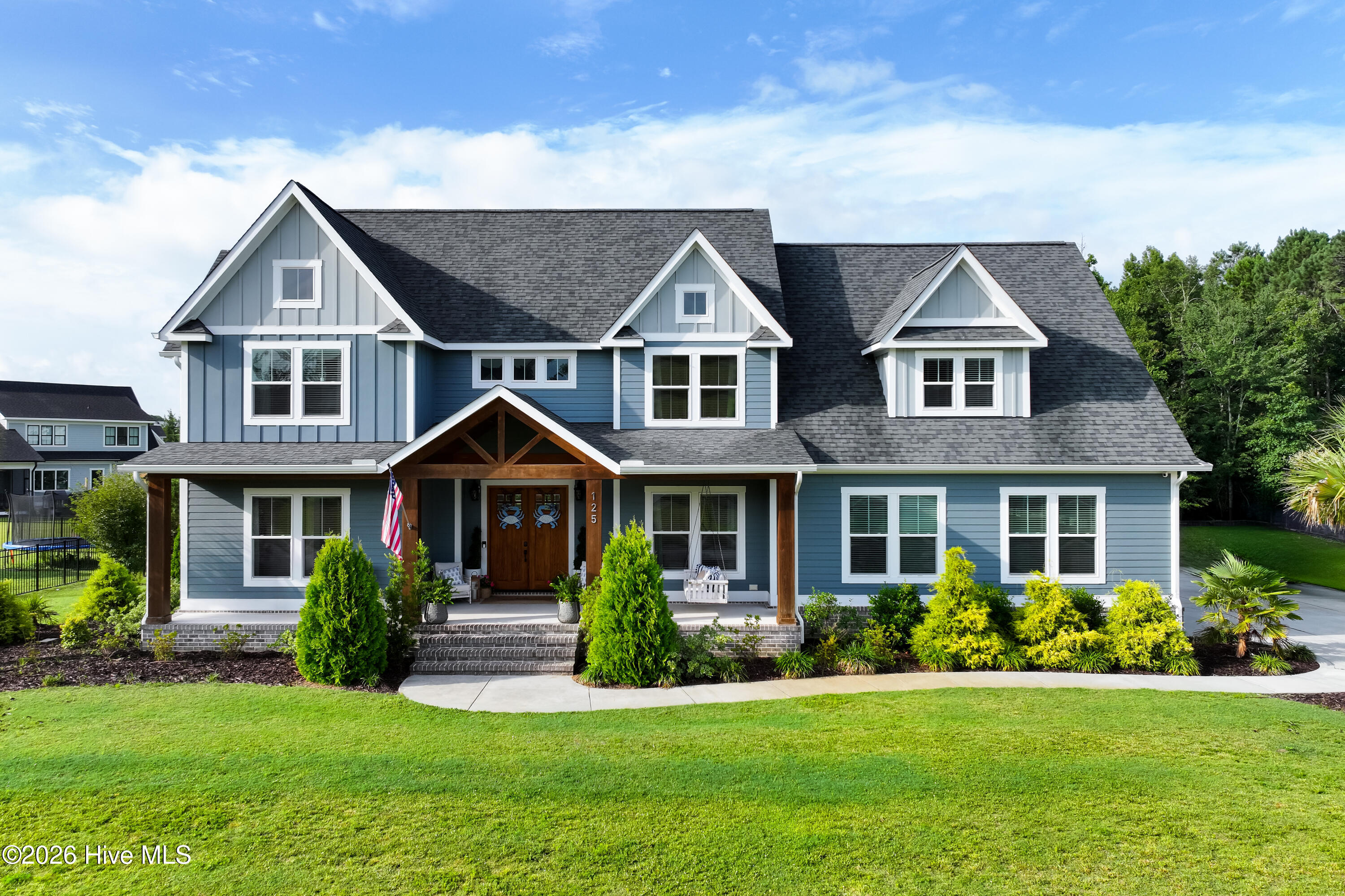 125 W Colonnade Drive