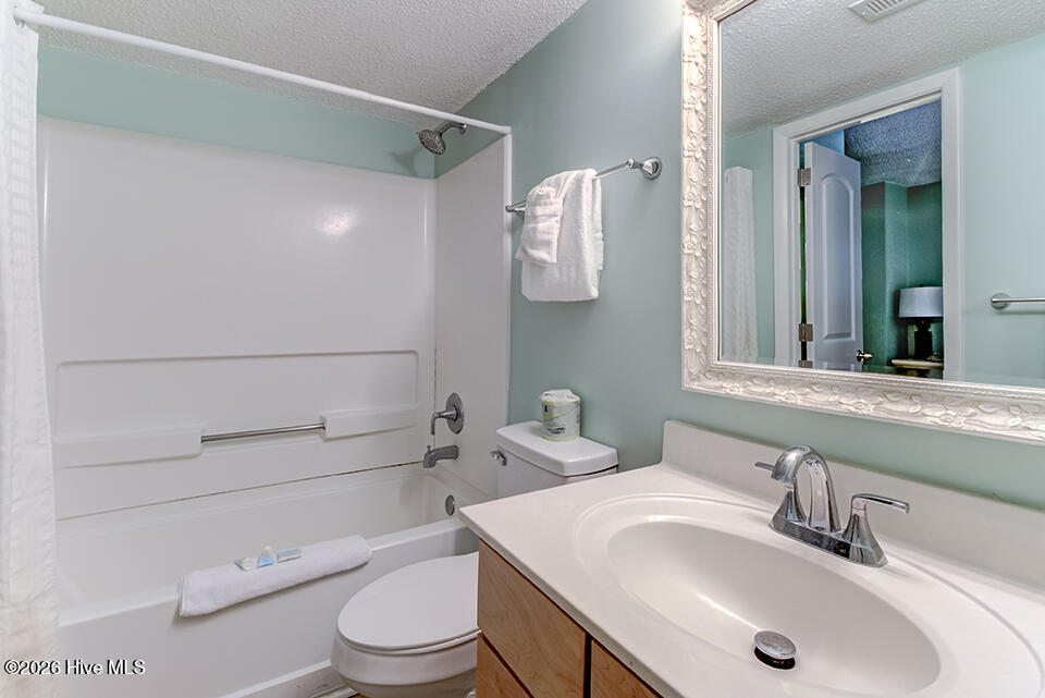 2700 N Lumina Avenue N Unit 115