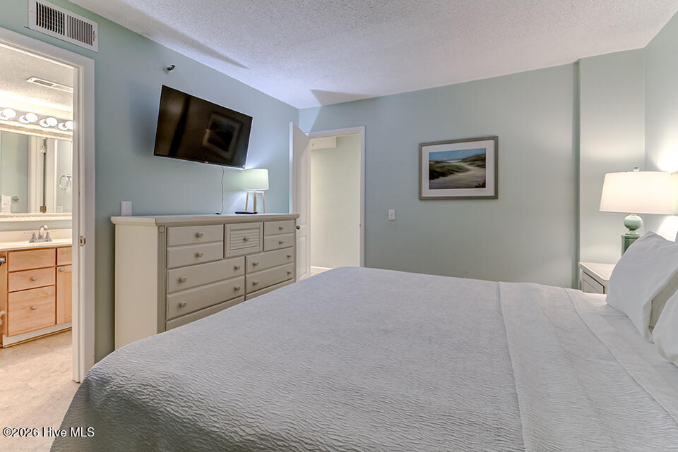 2700 N Lumina Avenue N Unit 115