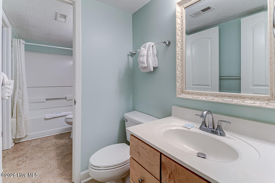 2700 N Lumina Avenue N Unit 115