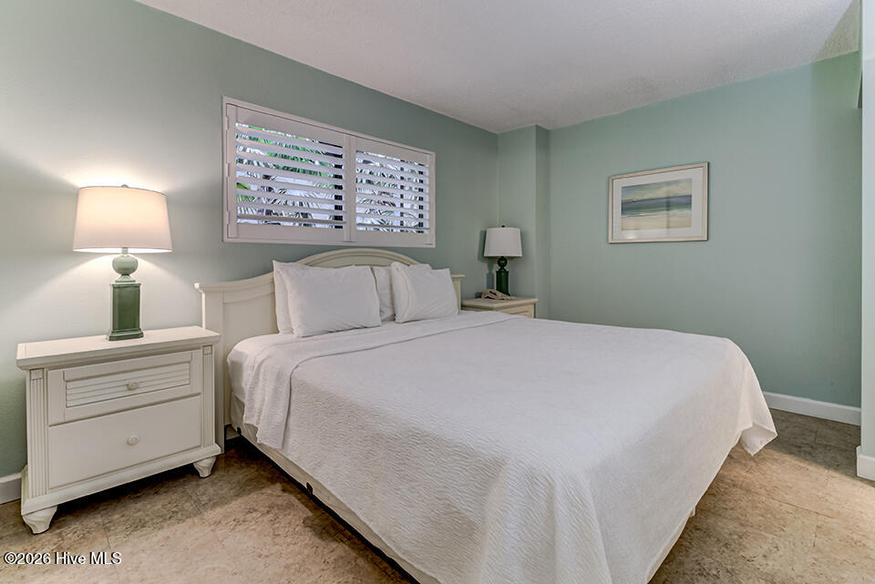 2700 N Lumina Avenue N Unit 115