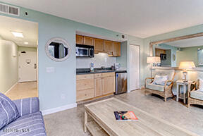 2700 N Lumina Avenue N Unit 115