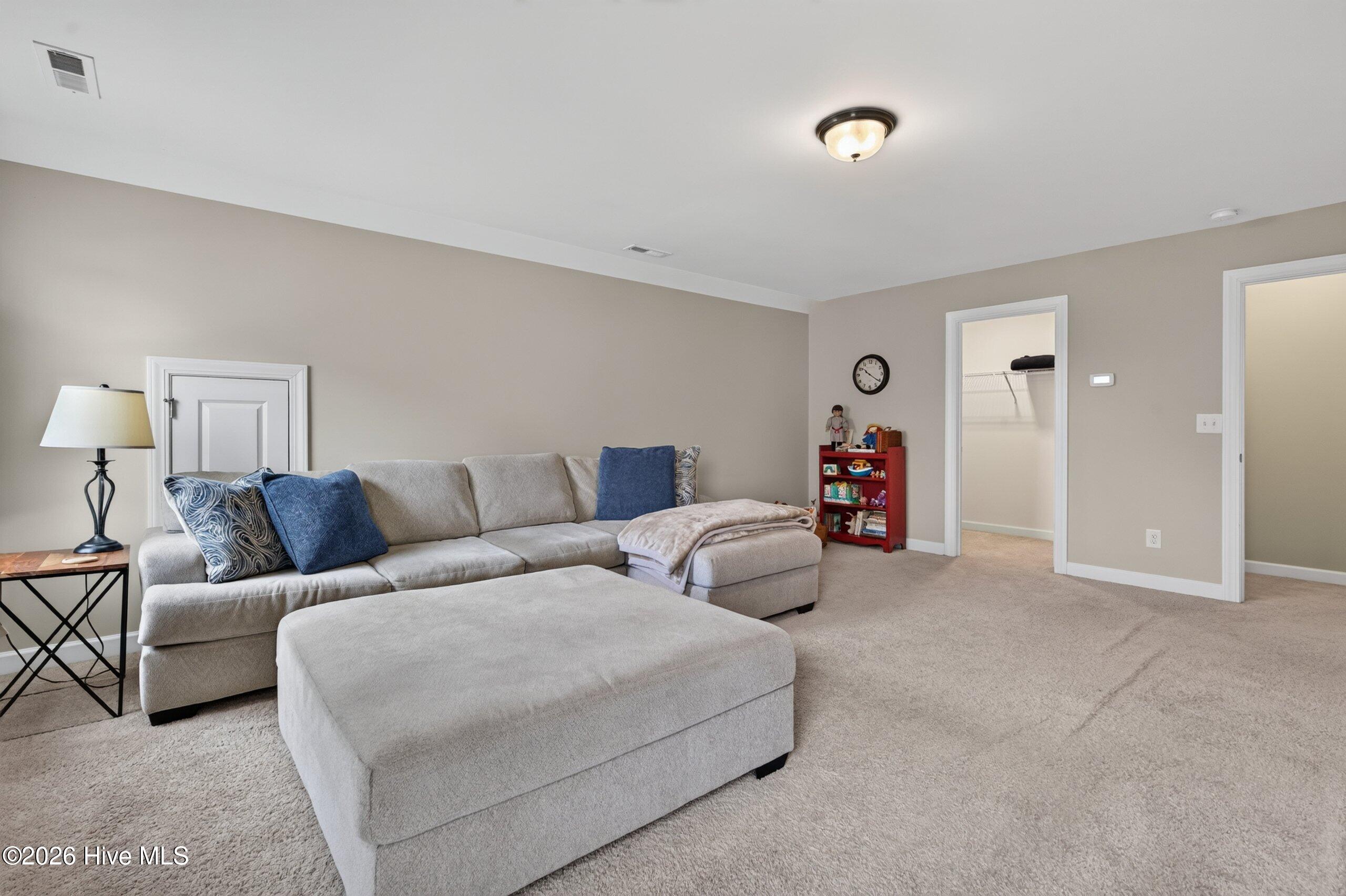 421 Island End Court