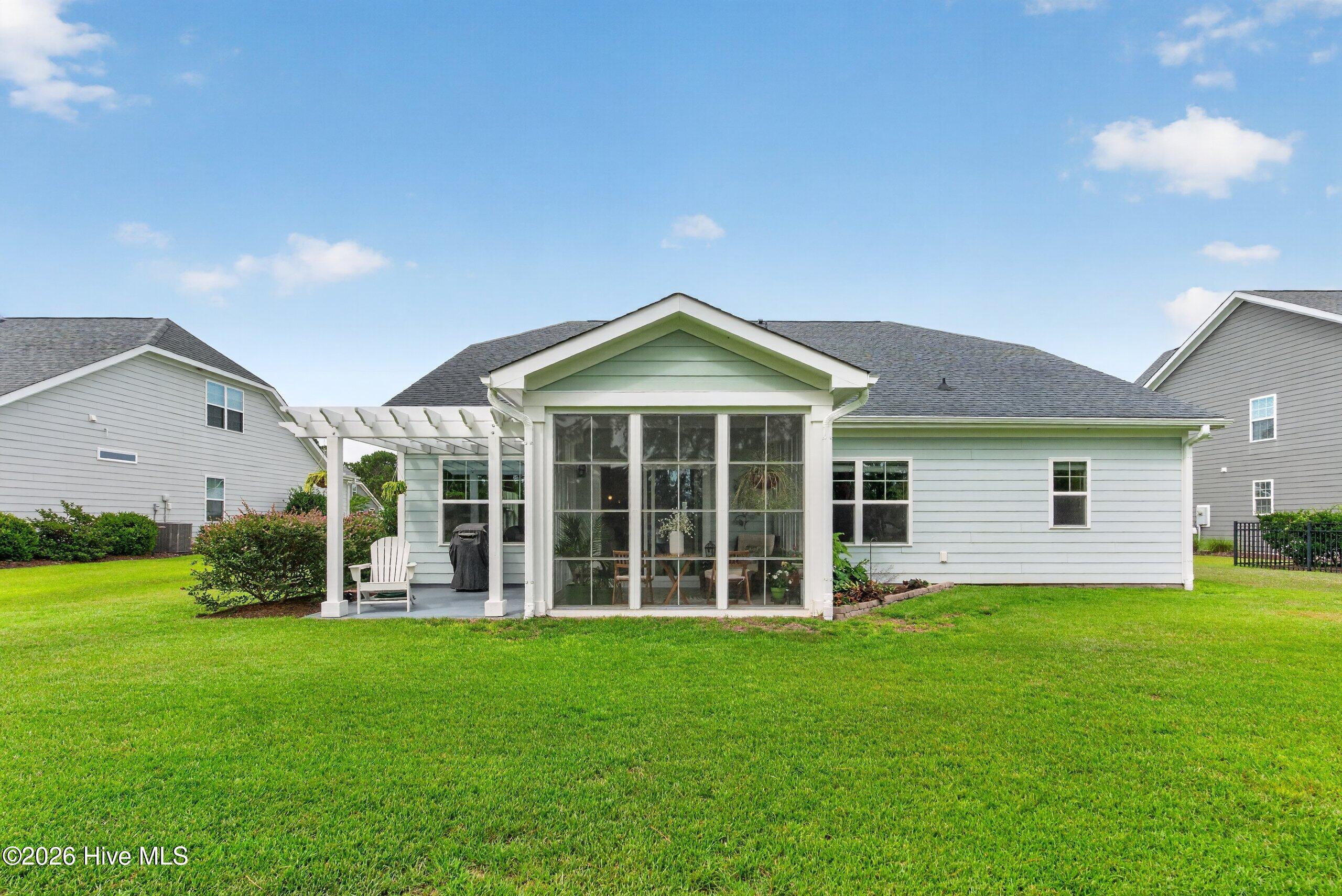 421 Island End Court