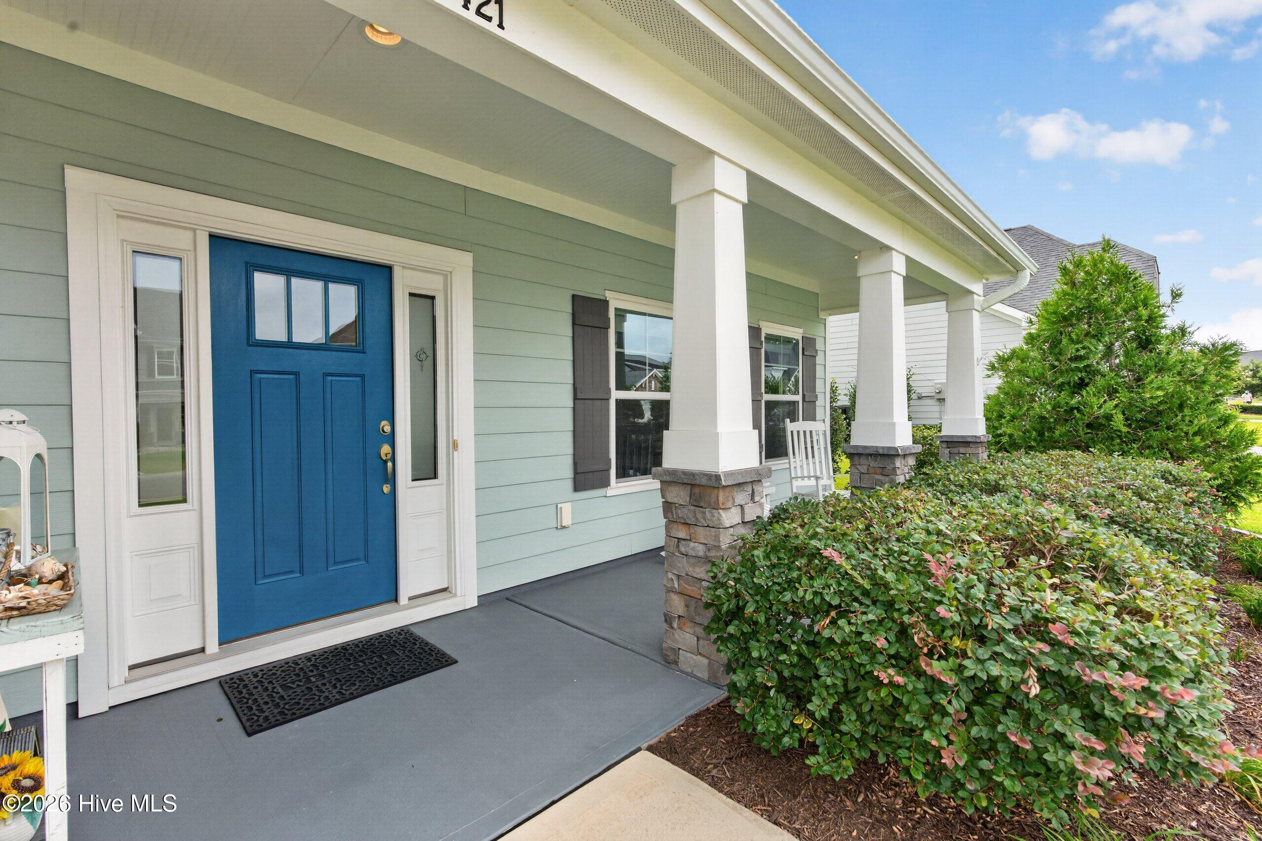 421 Island End Court