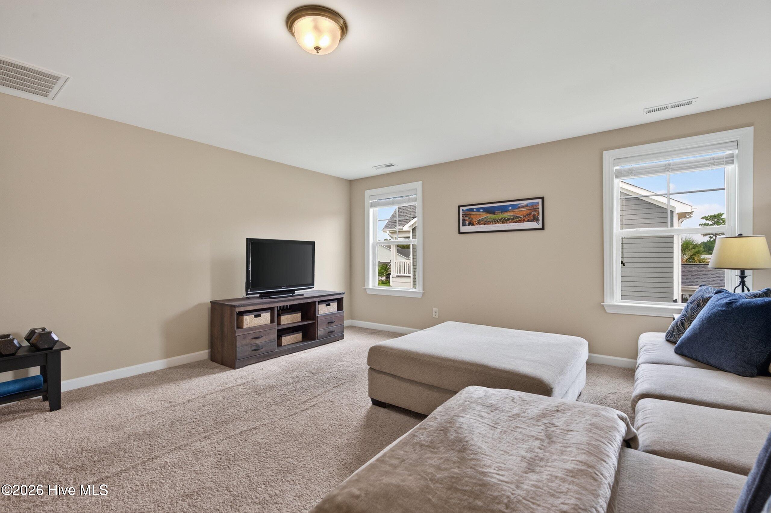 421 Island End Court