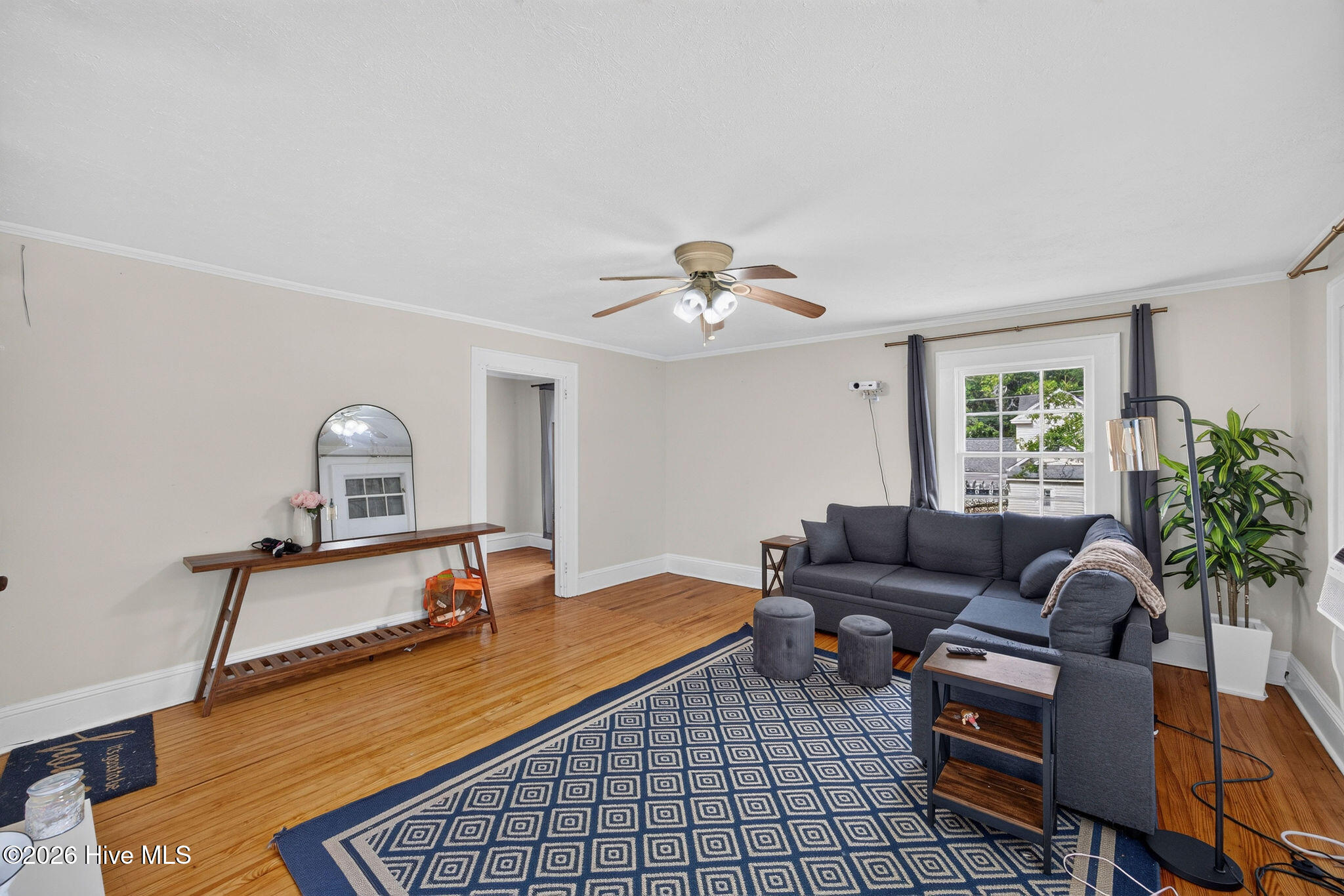 206 E Calhoun Street