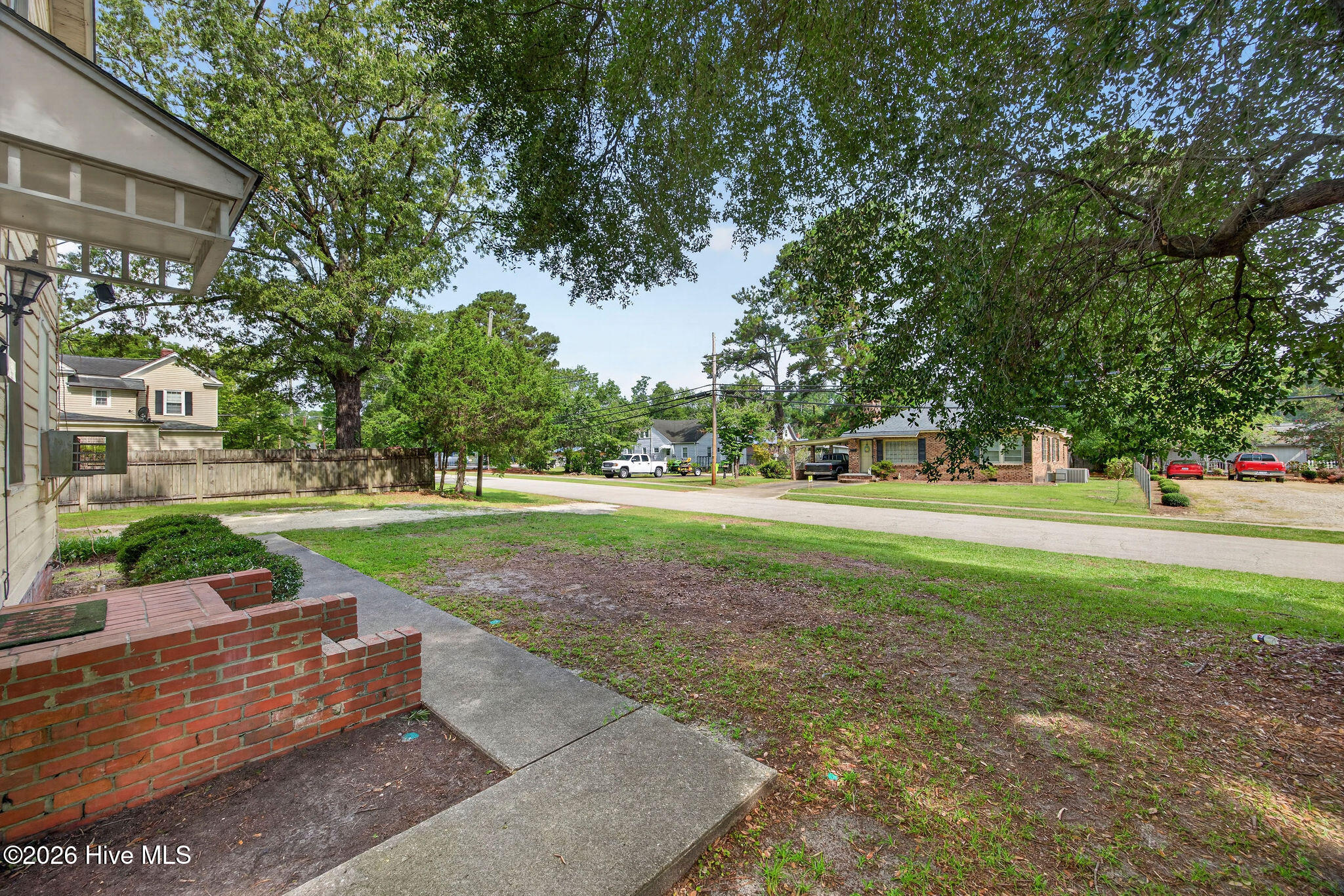 206 E Calhoun Street