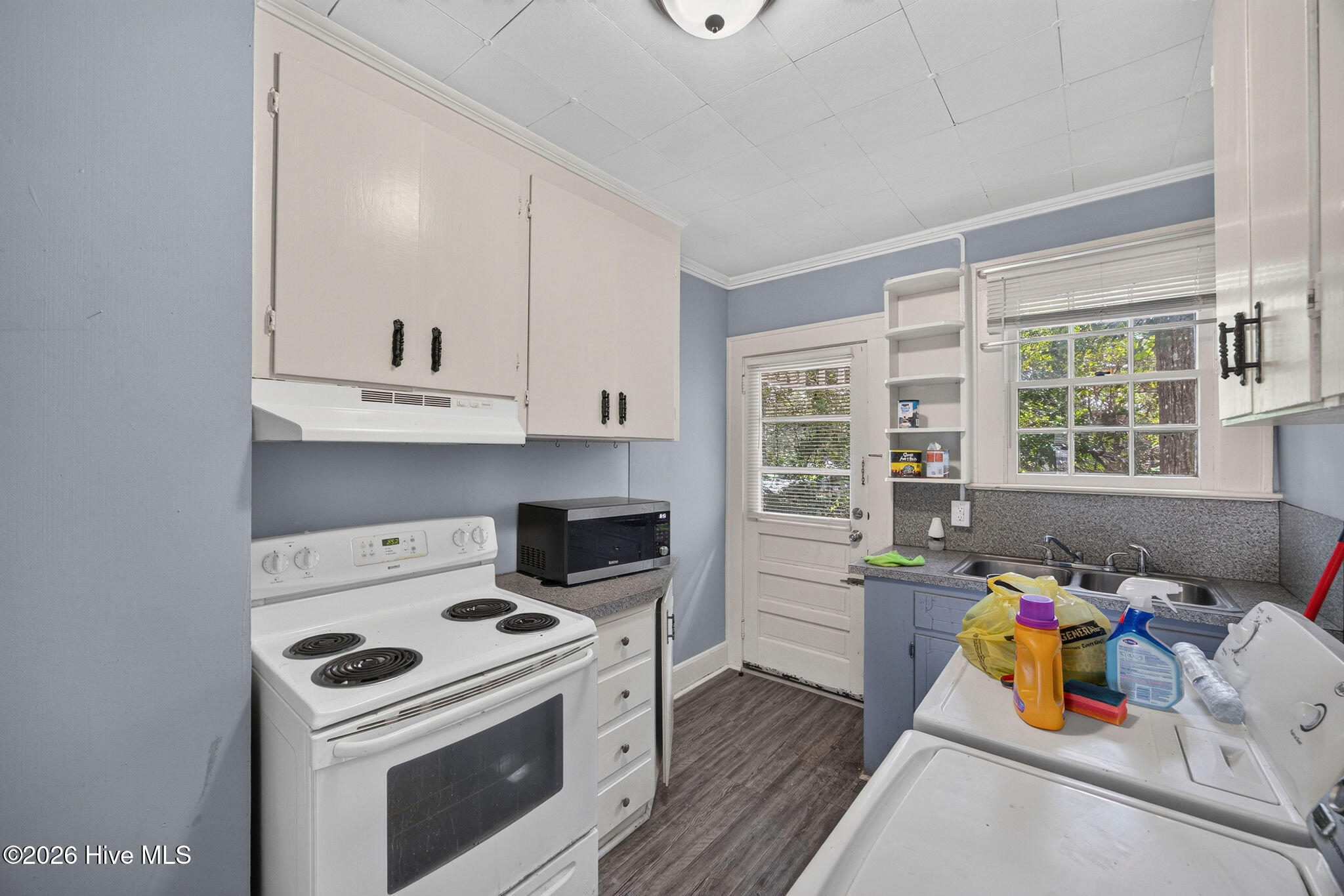 206 E Calhoun Street