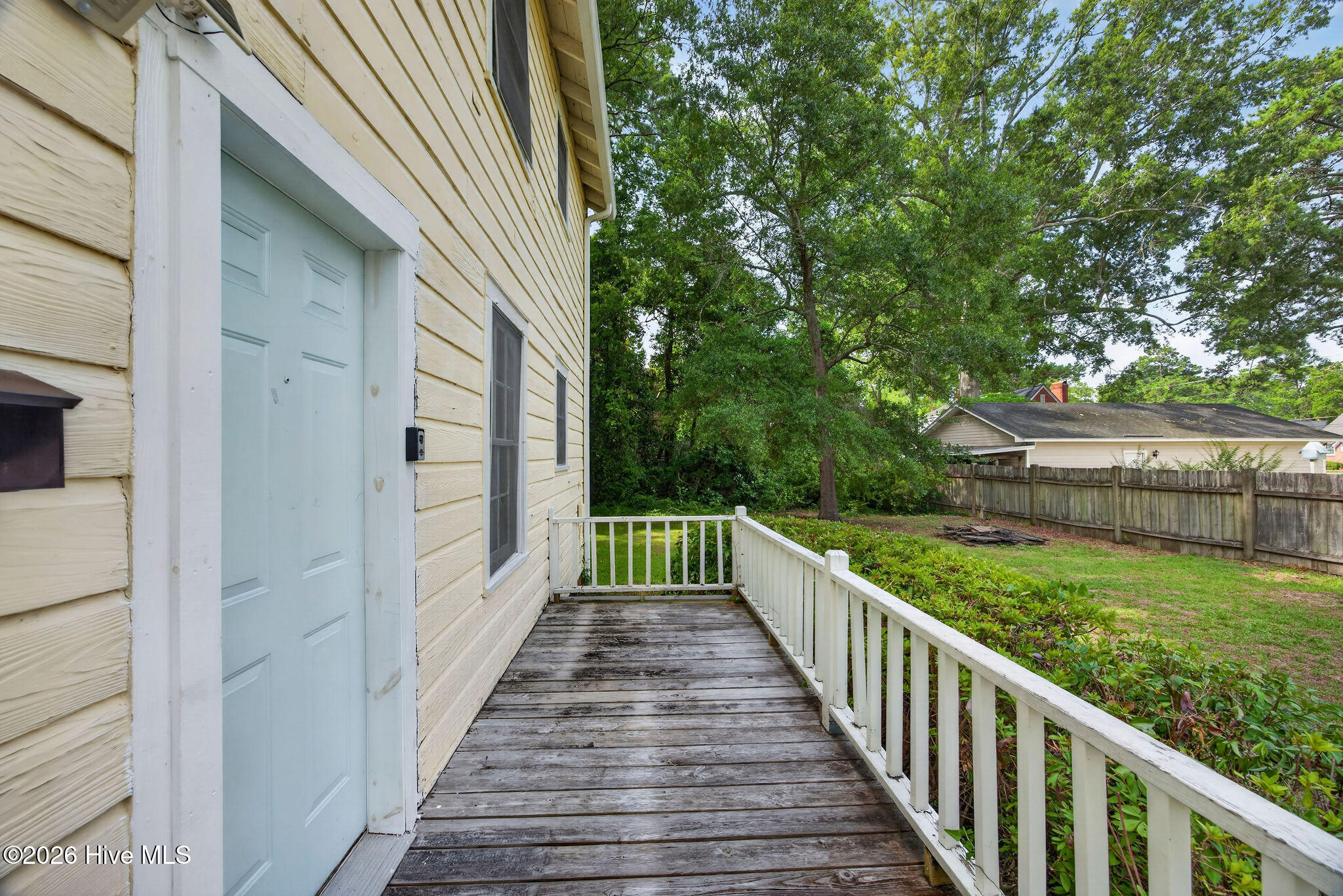 206 E Calhoun Street